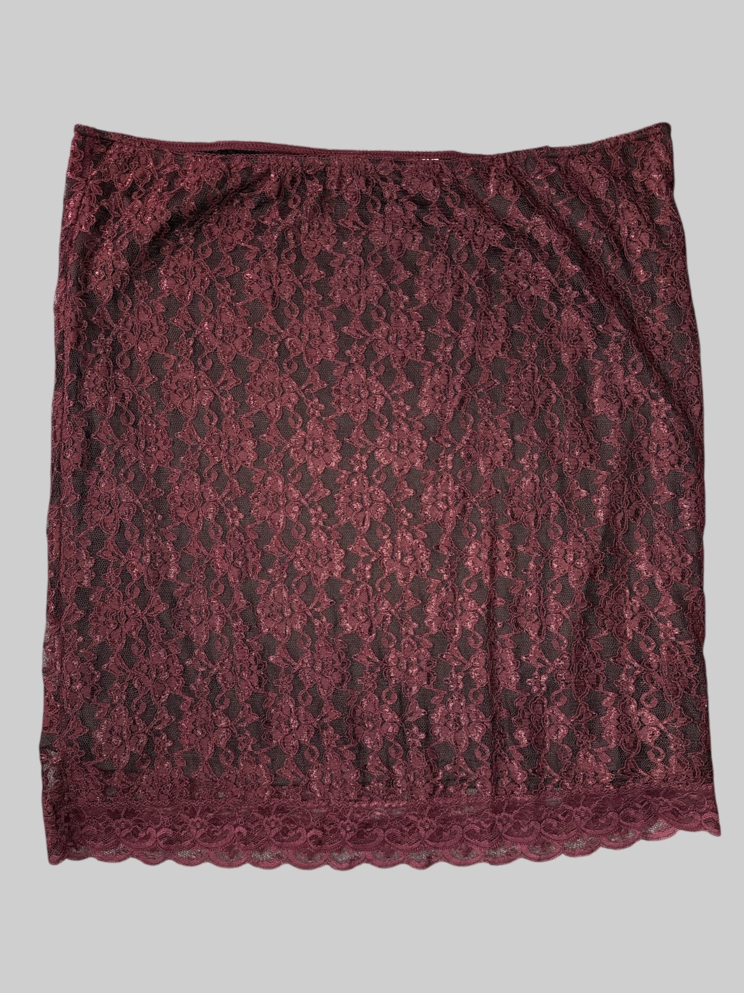 2X Vintage black stretchy skirt with maroon lace overlay