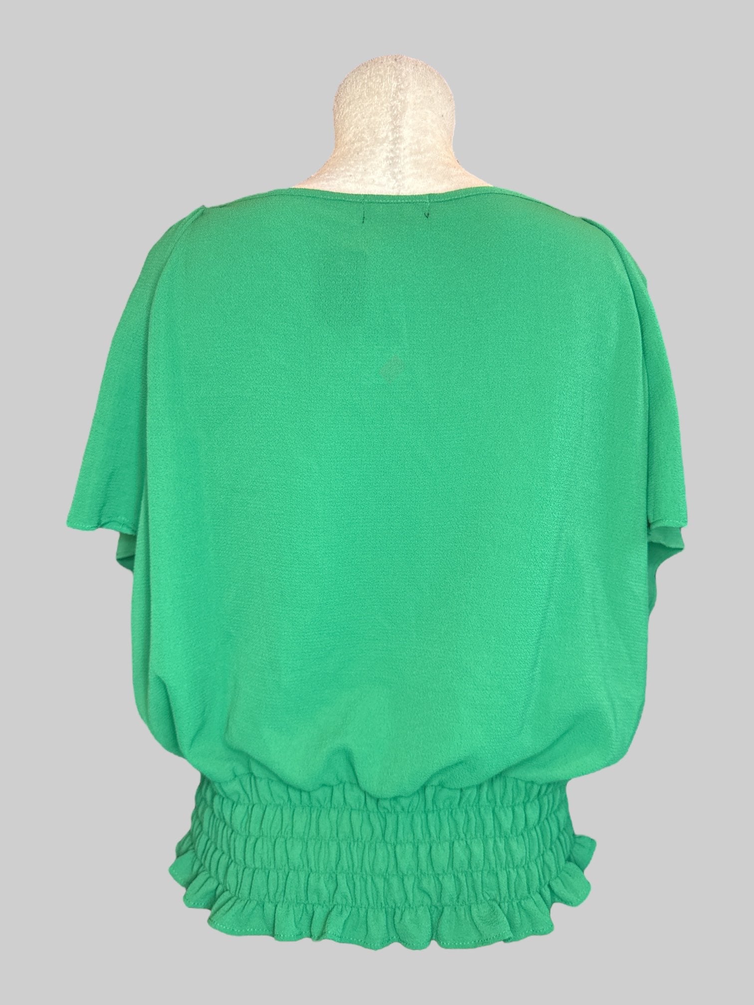 2X Green faux button down with off the shoulder sleeves, and shirred bottom hem