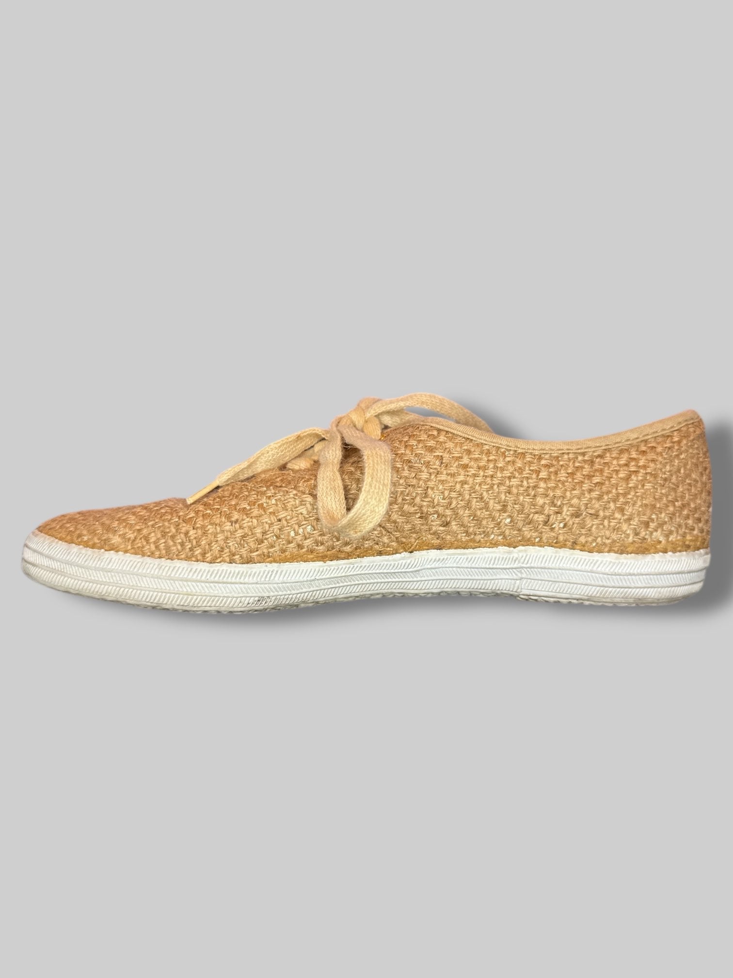 Size 8 hemp braided sneakers
