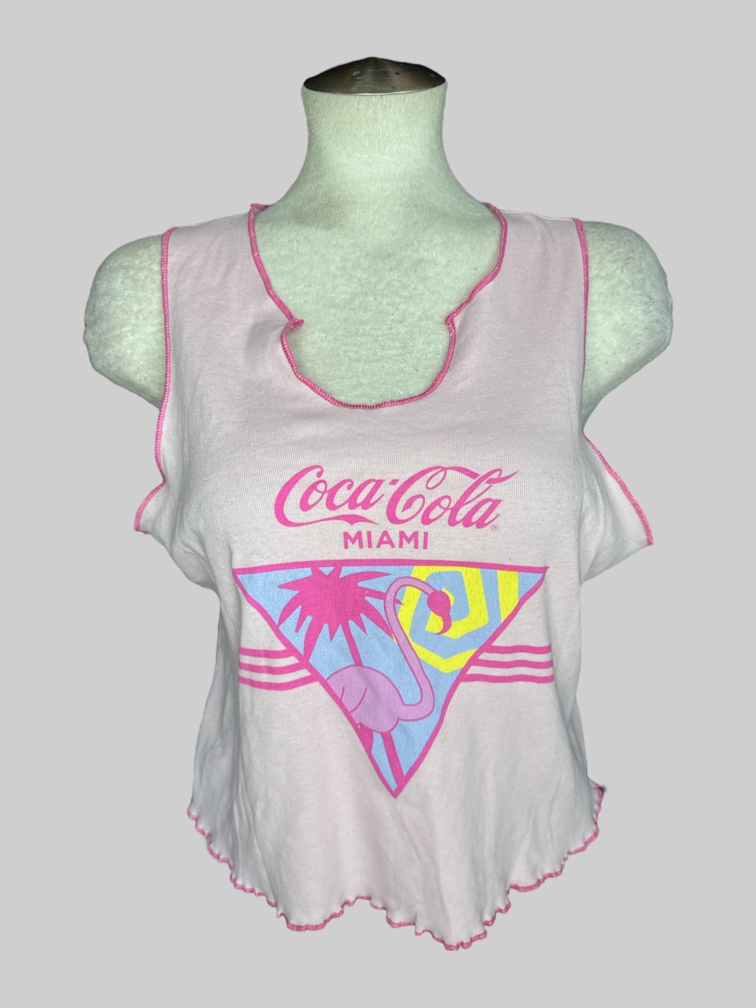2X Pink sleeveless crop top with “Coca-Cola Miami” flamingo graphic