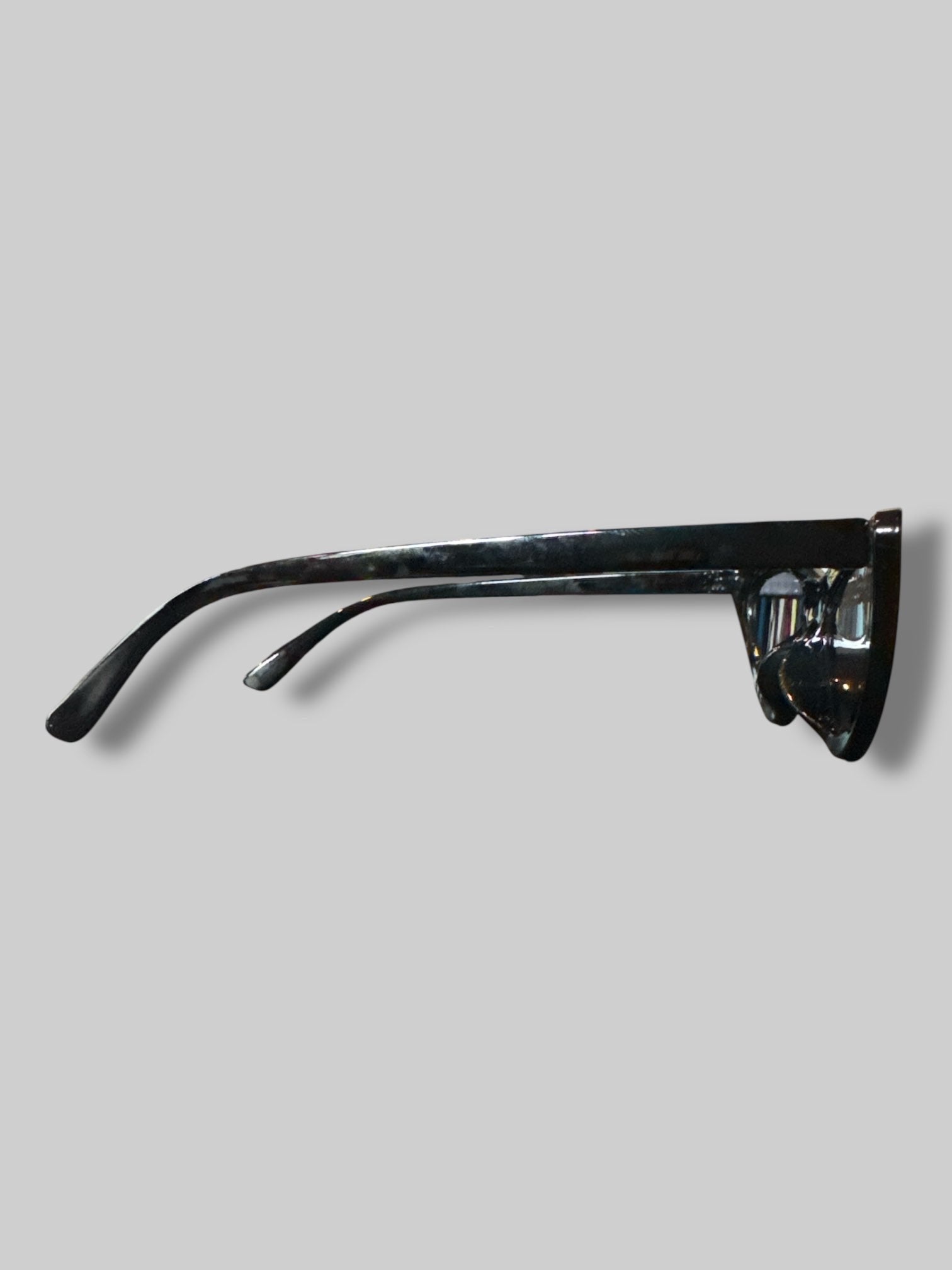 Black cat eye sunglasses