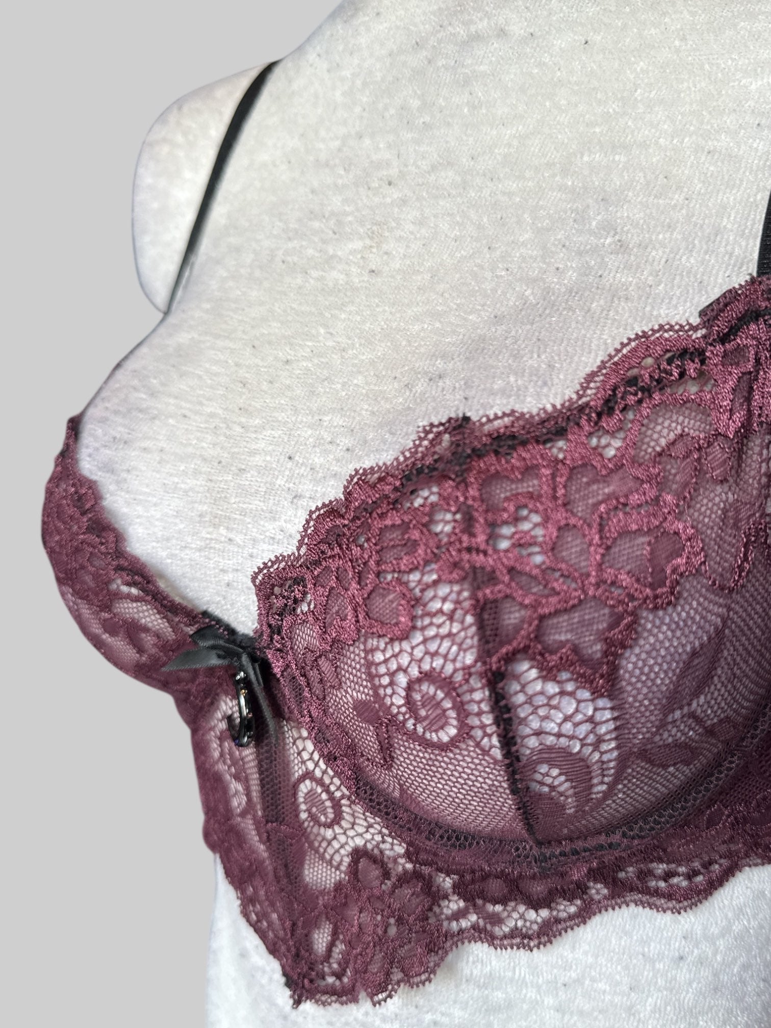 S Killstar burgundy lace bra with boning and black bow with moon black moon pendant