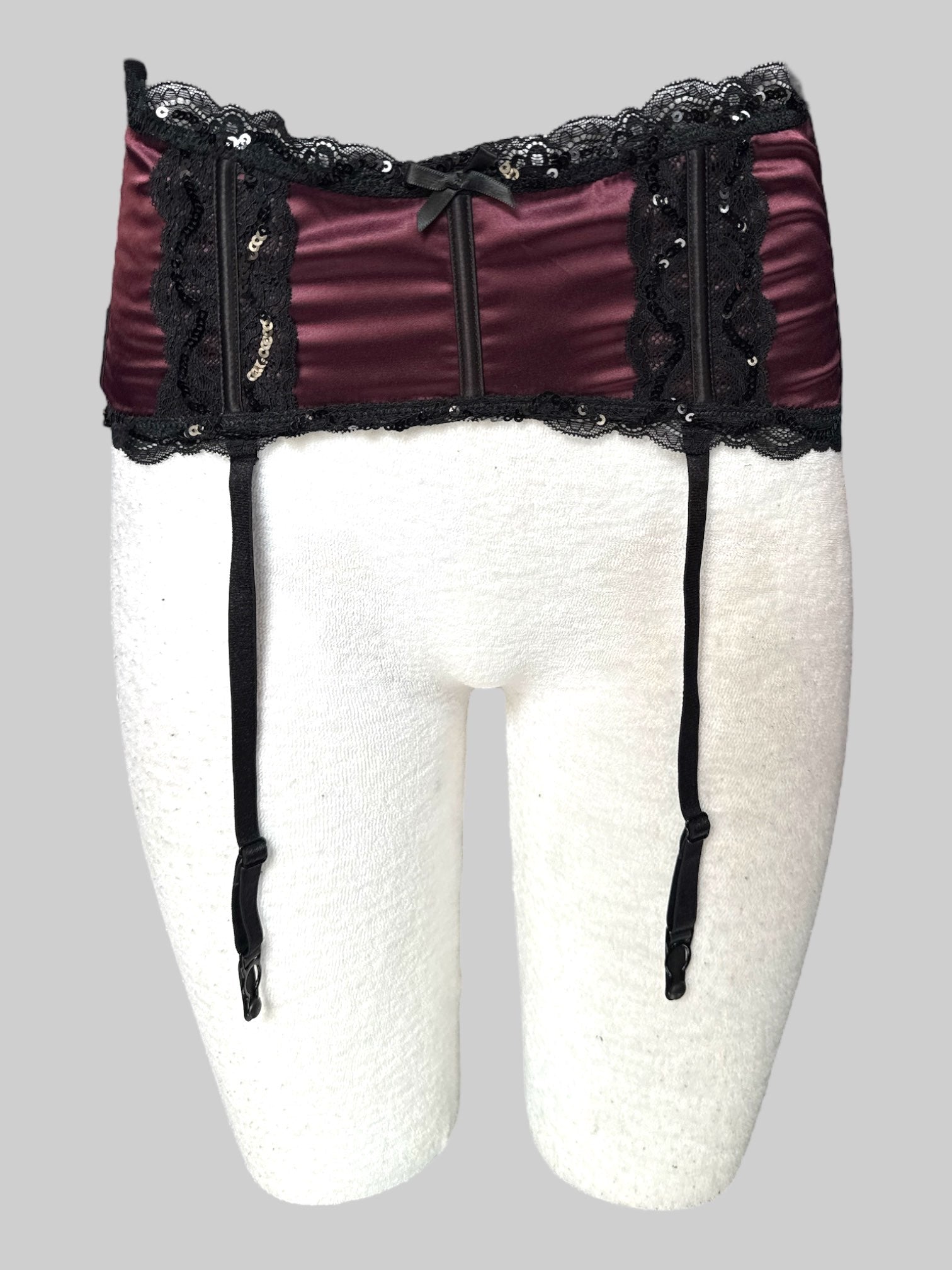S Killstar burgundy garter belt with black lace