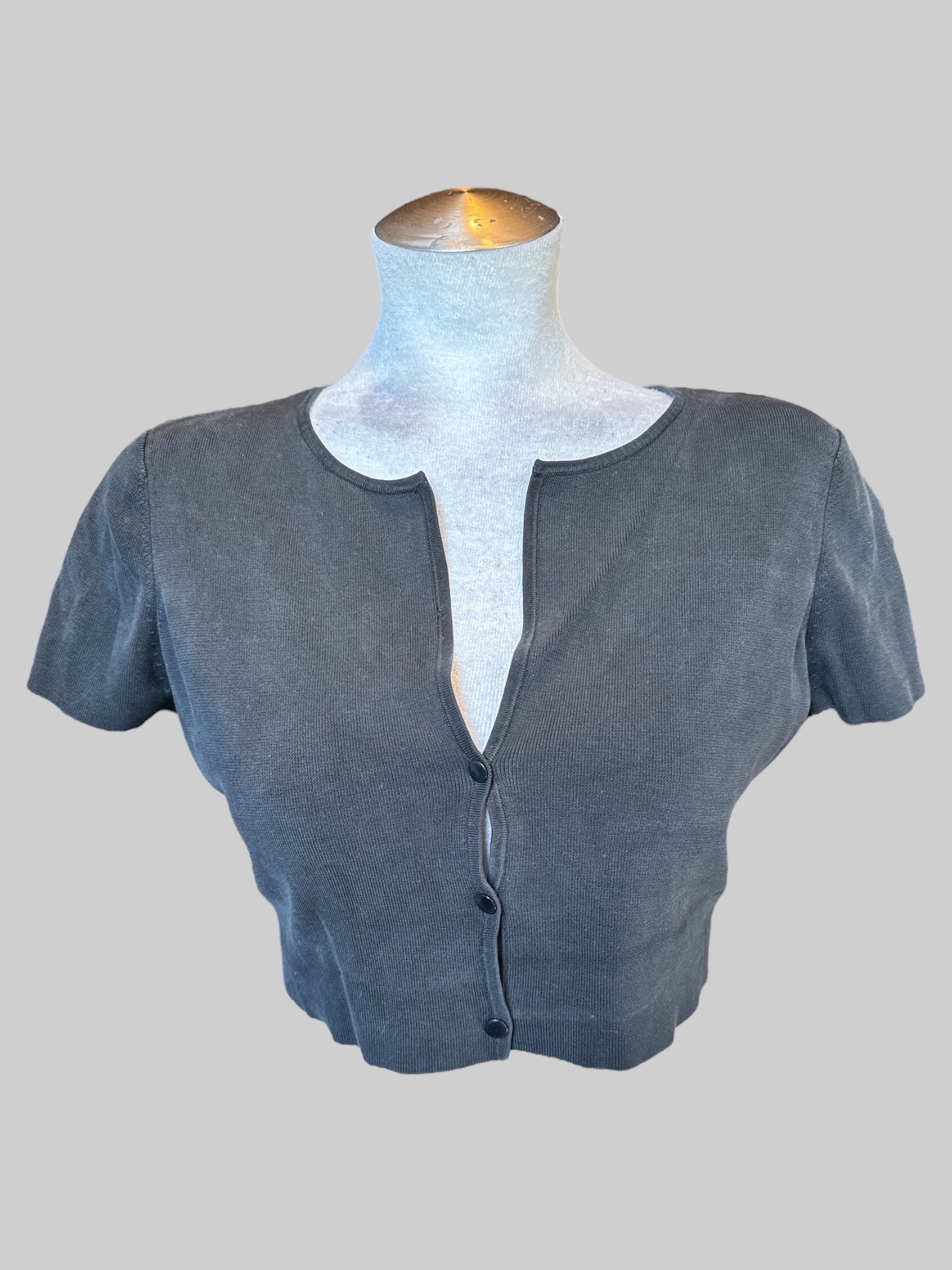 L Black cropped short sleeve cardigan