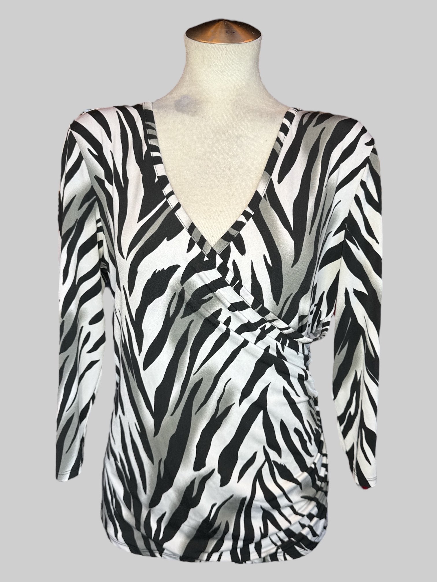 XL Y2K white and black zebra pattern faux wrap top and ruching on sides