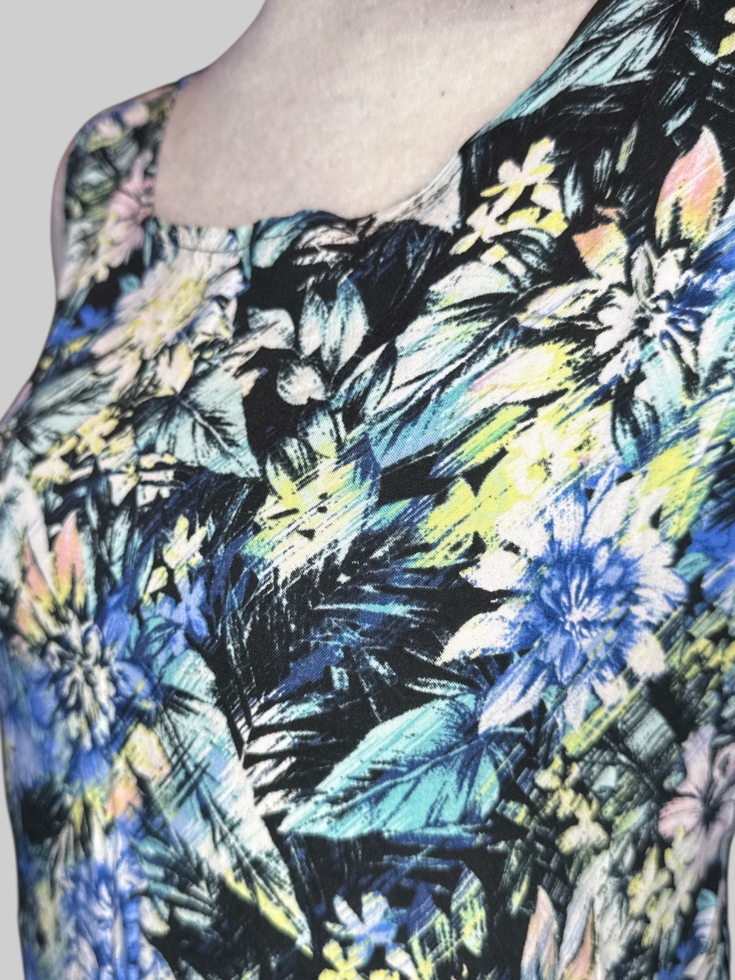 L Multicolor tropical print short dress