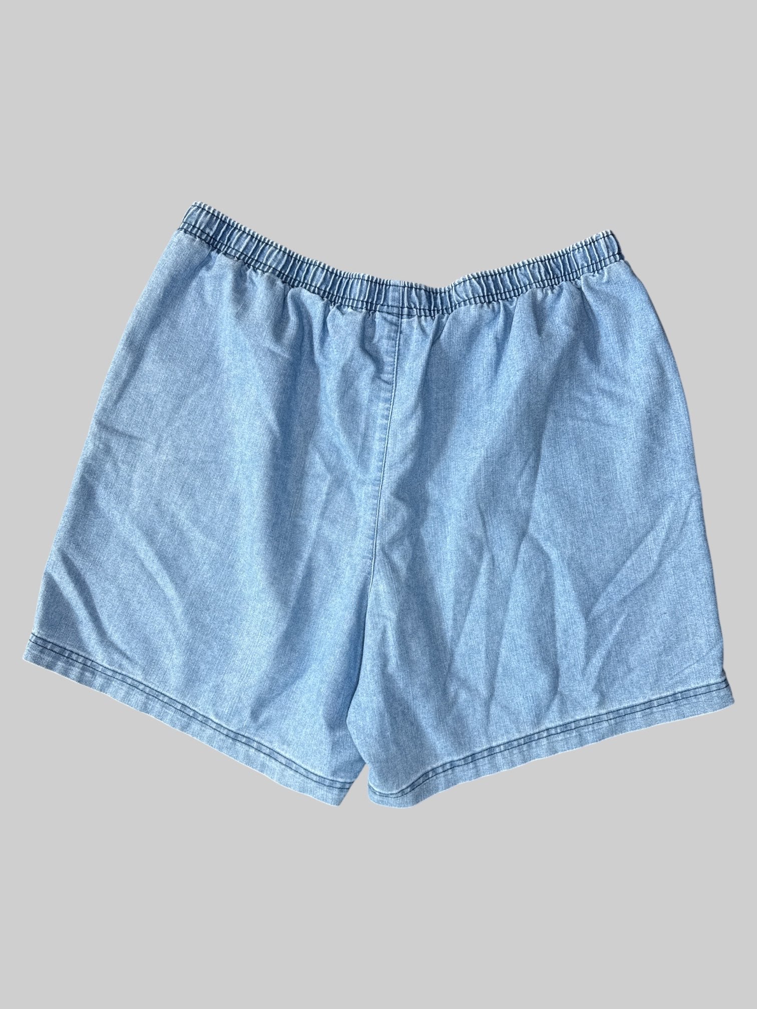 0X Light blue shorts with stretchy waist, and pockets