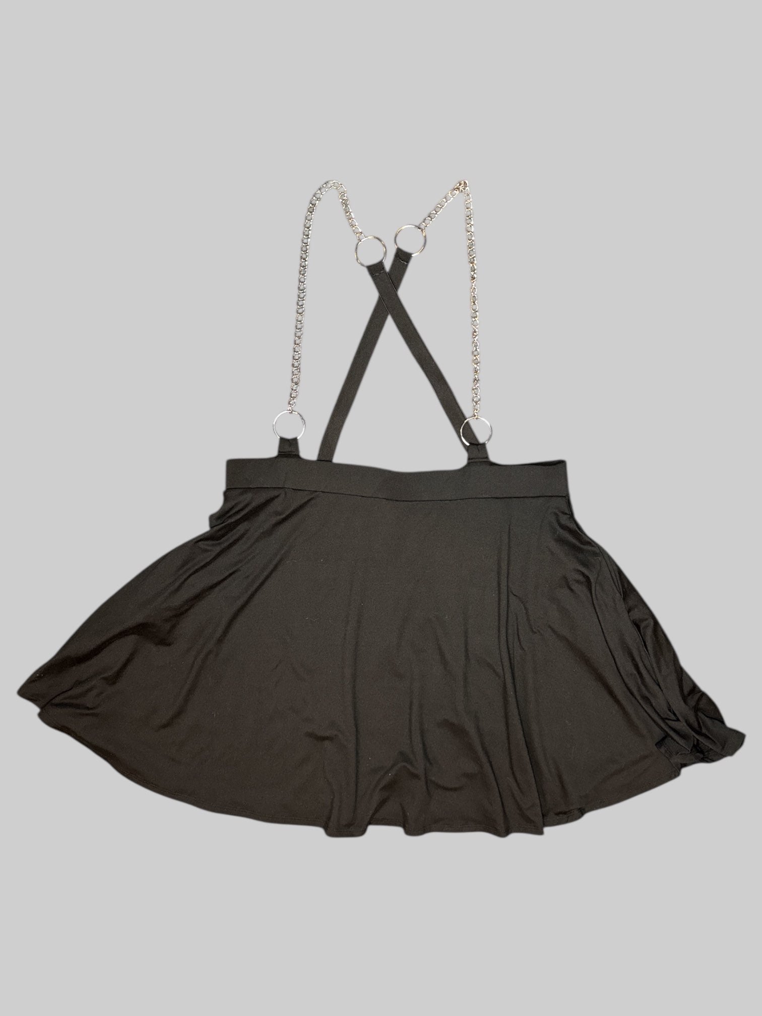 1X Black chain suspenders flowy skirt
