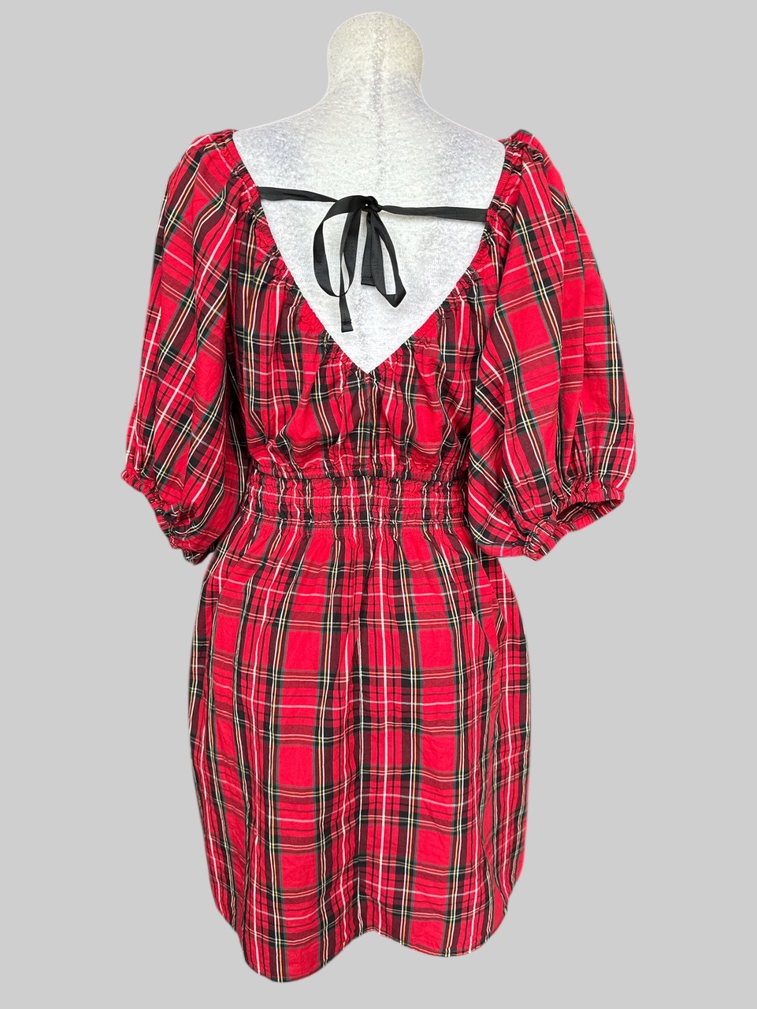 2X Red green yellow and white plaid dress with shirred bodice and balloon sleeves