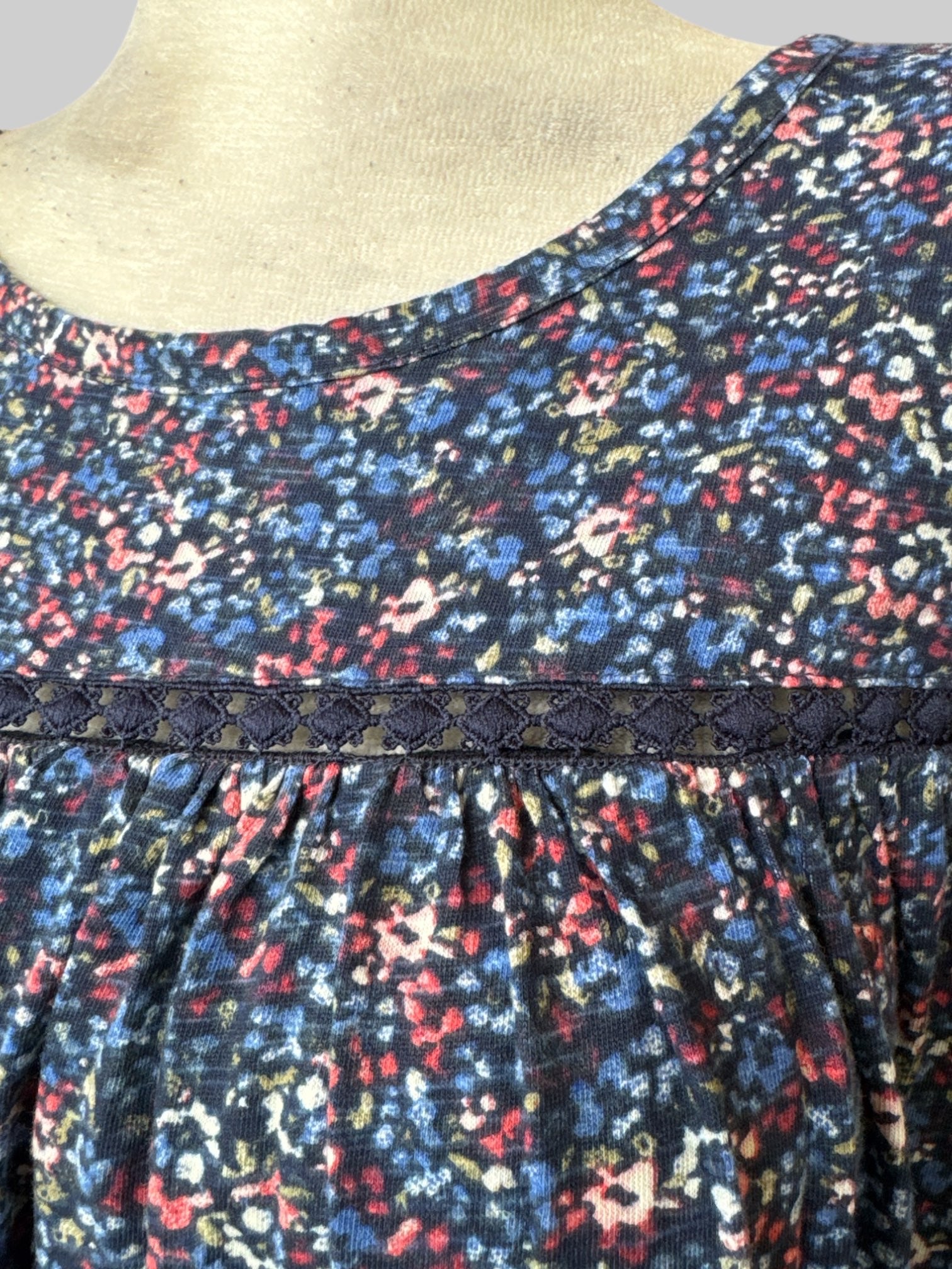 3X NWT Lane Bryant blue top with multicolor florals and chest lattice cutout