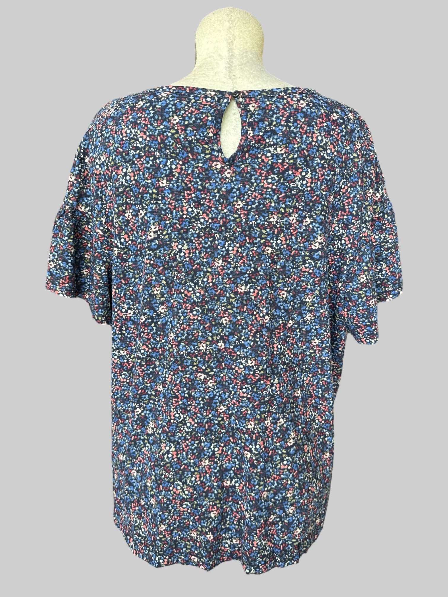 3X NWT Lane Bryant blue top with multicolor florals and chest lattice cutout