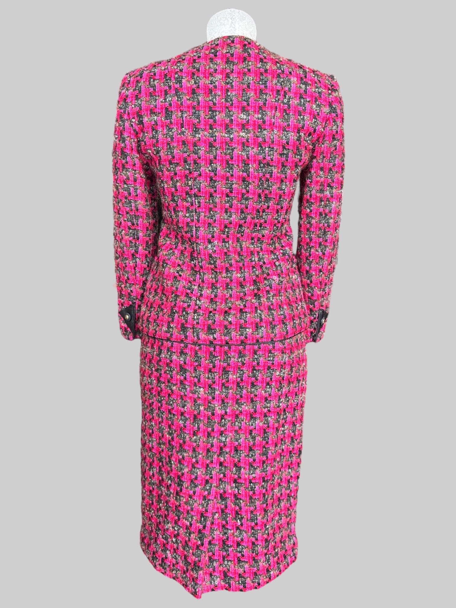 S Vintage pink black and red houndstooth pattern blazer and skirt set