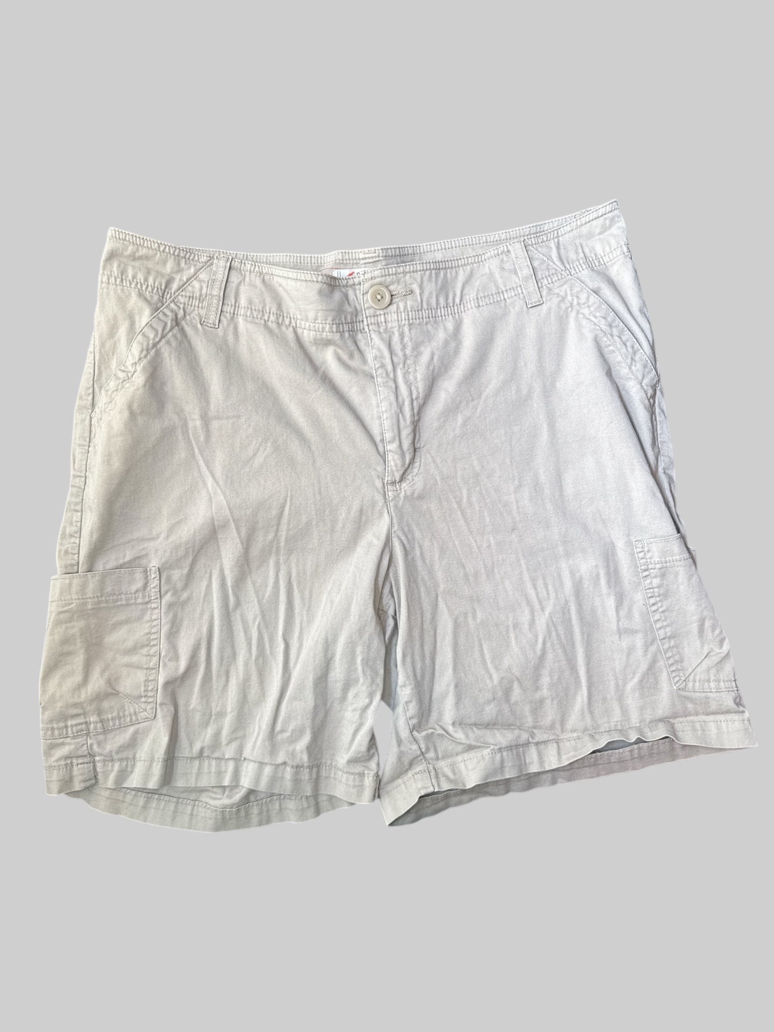L Khaki color shorts