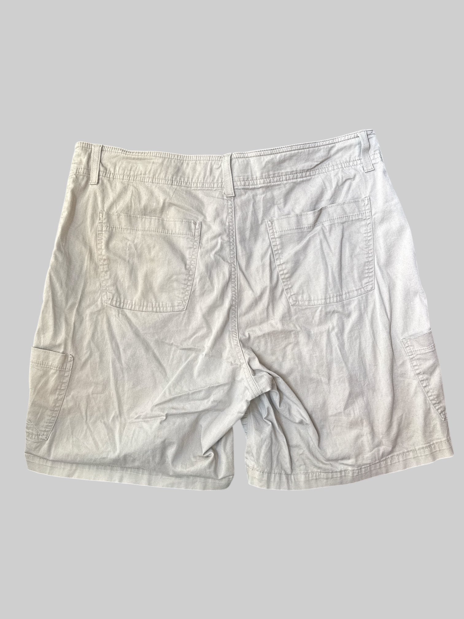 L Khaki color shorts