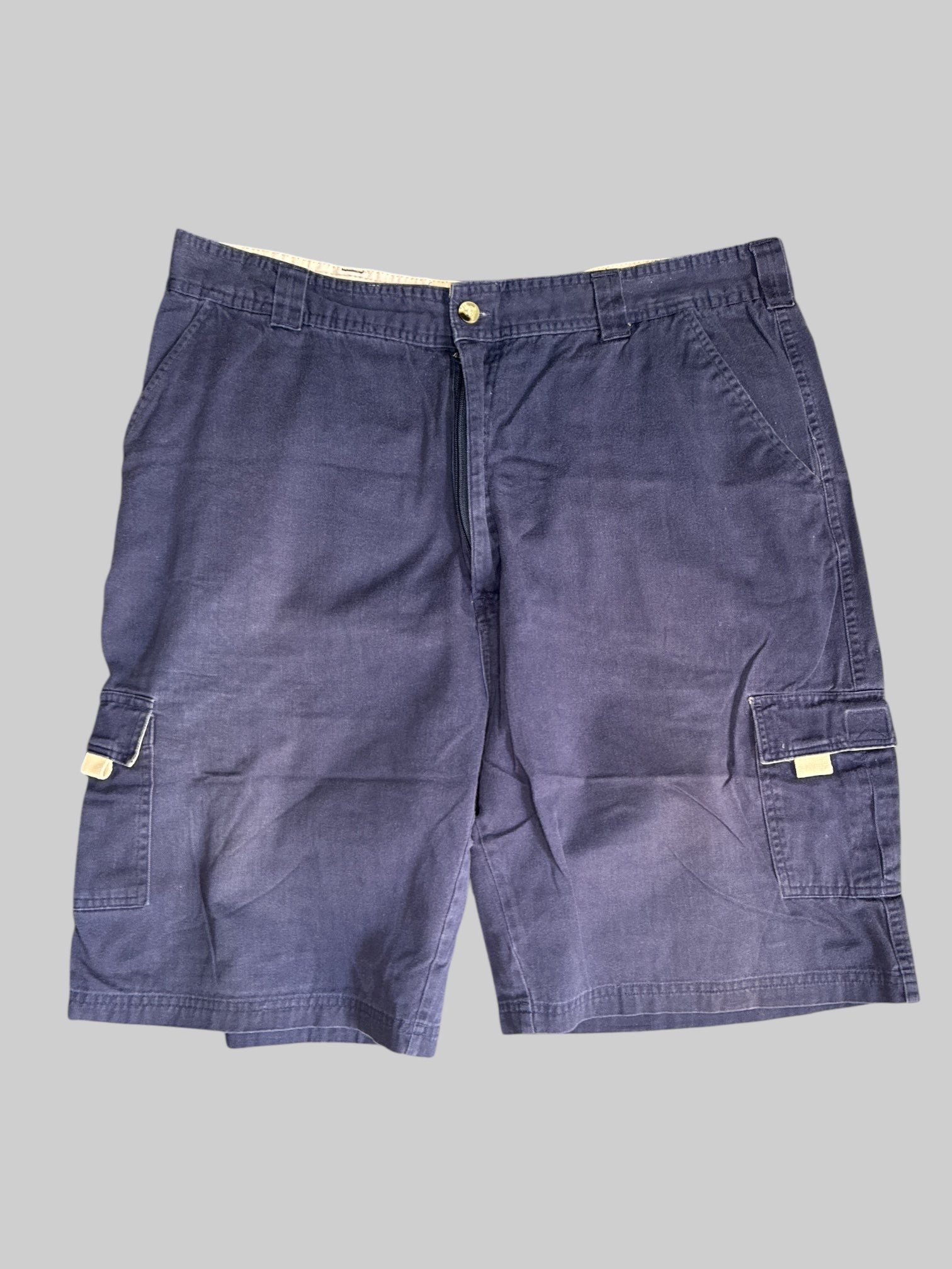 XL Vintage navy blue cargo shorts with off white accents