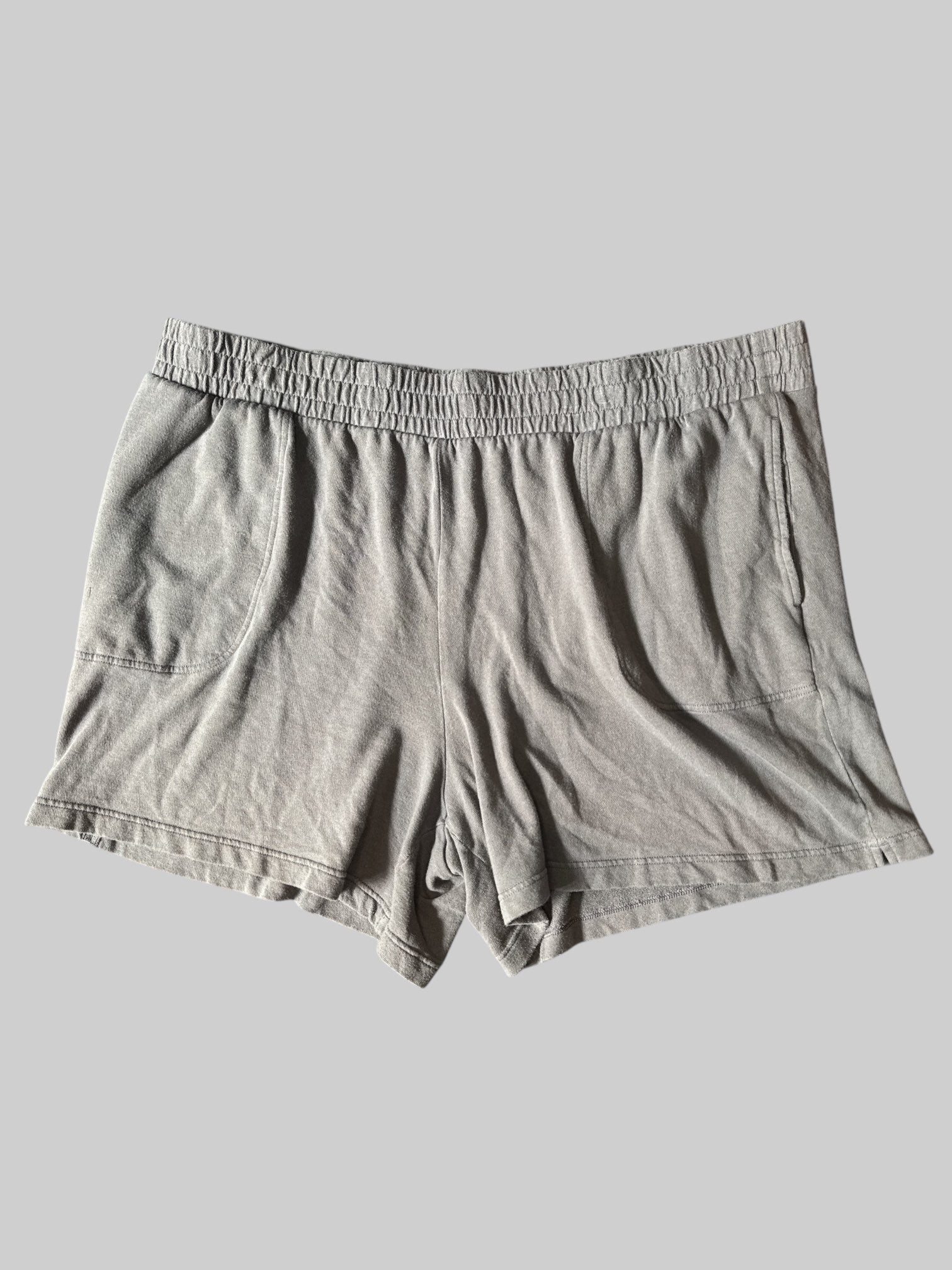 3X Grey sweatpants shorts