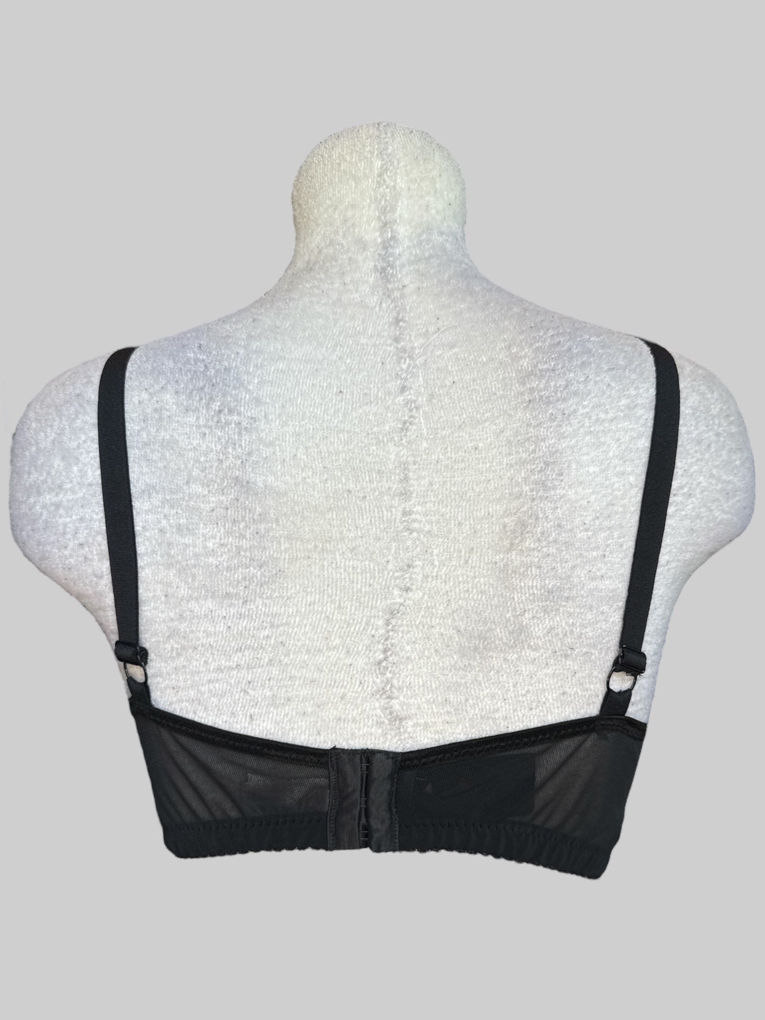 3X Black Lacey bra with little black bows size 54C