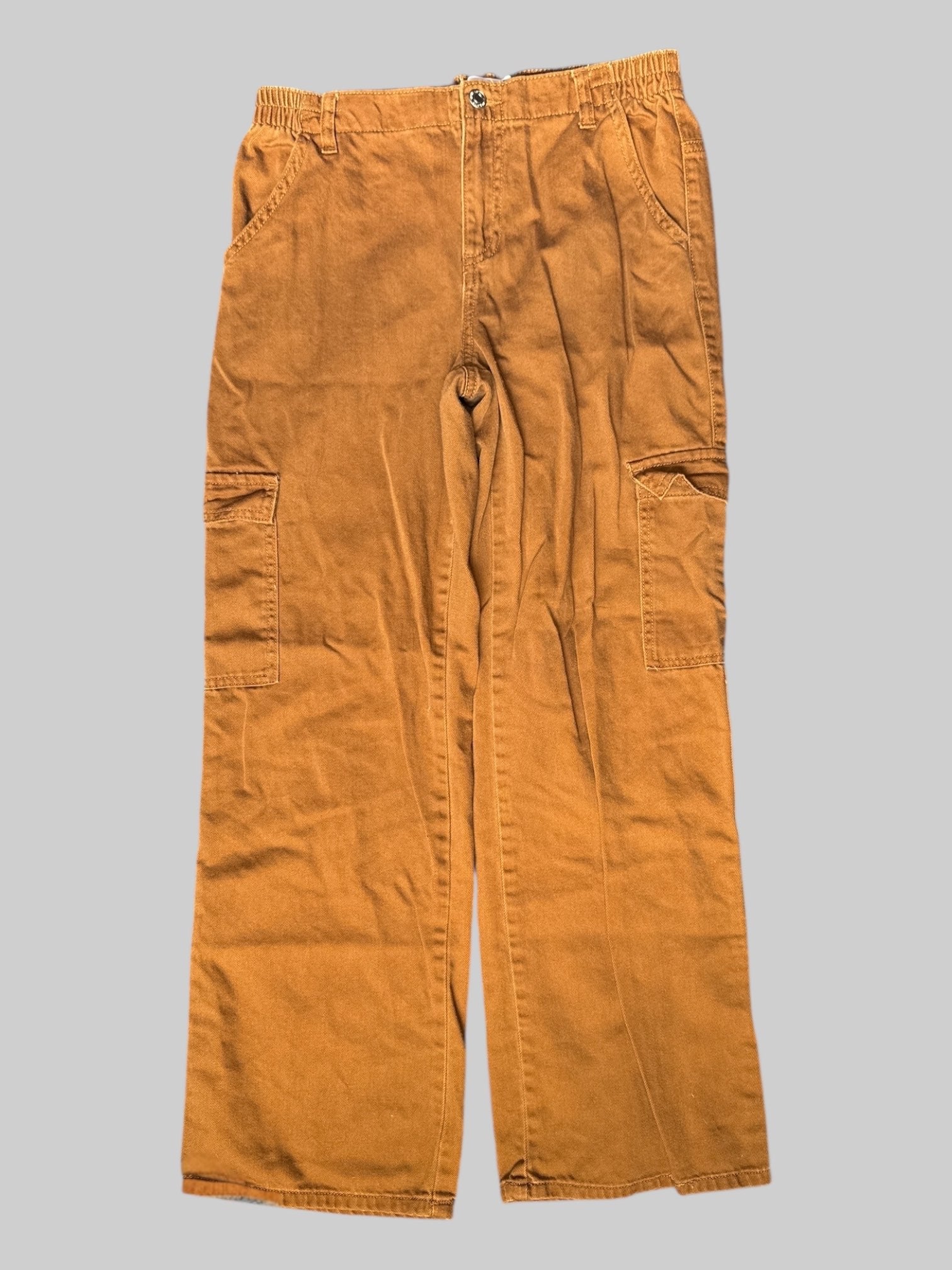 L Brown cargo style pants
