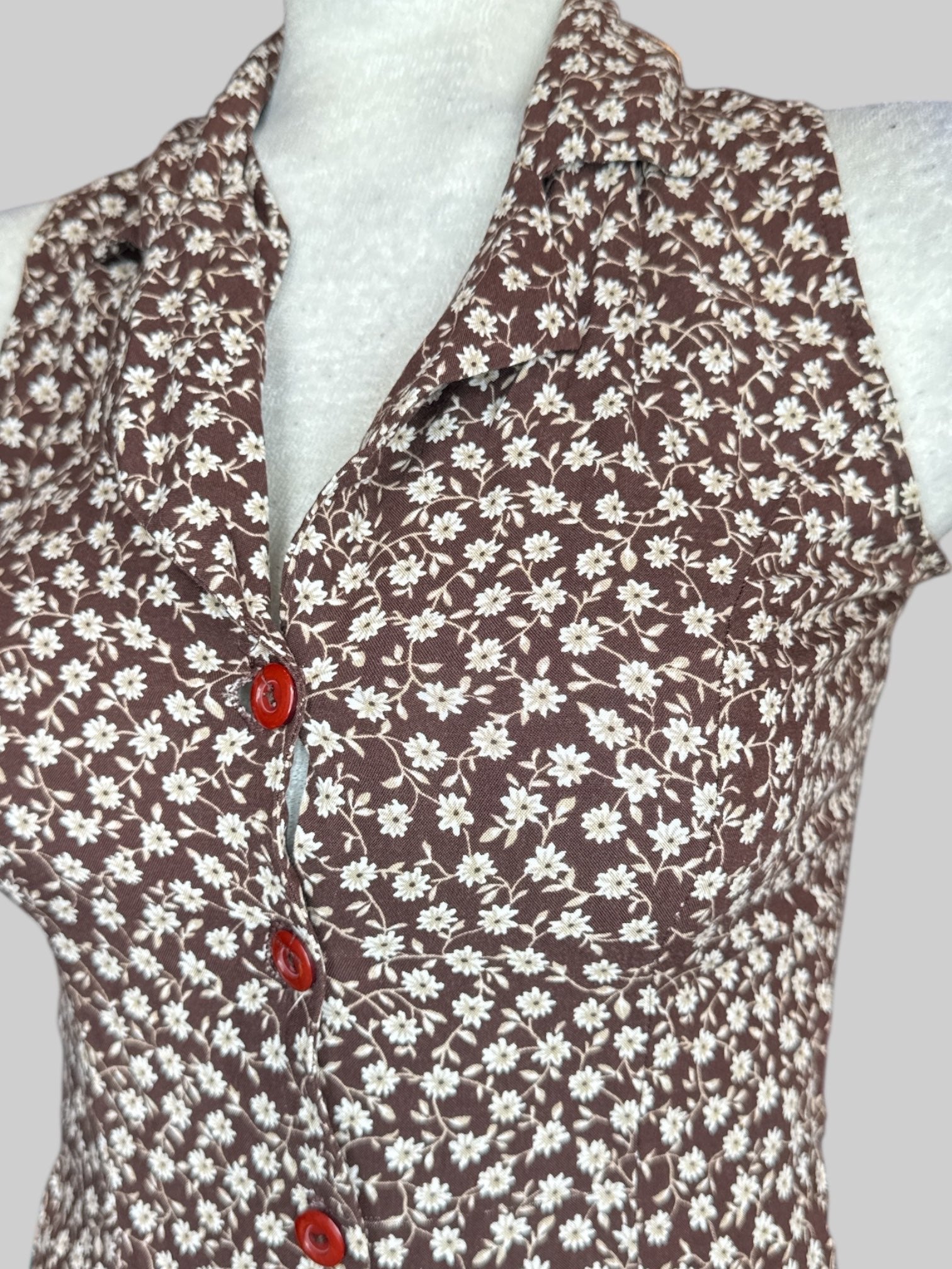 S Vintage brown button up maxi dress with white and tan florals, and tie in back
