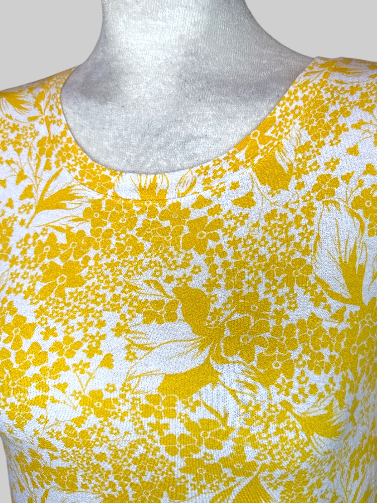 2X White and yellow florals flowy tunic top