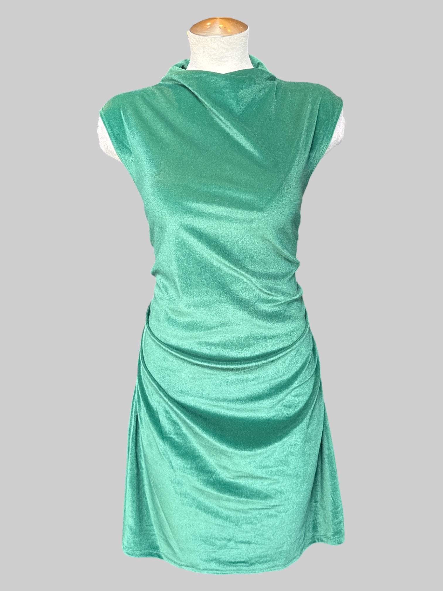 2X Green velvet sleeveless body con dress with ruching on sides and mock neck