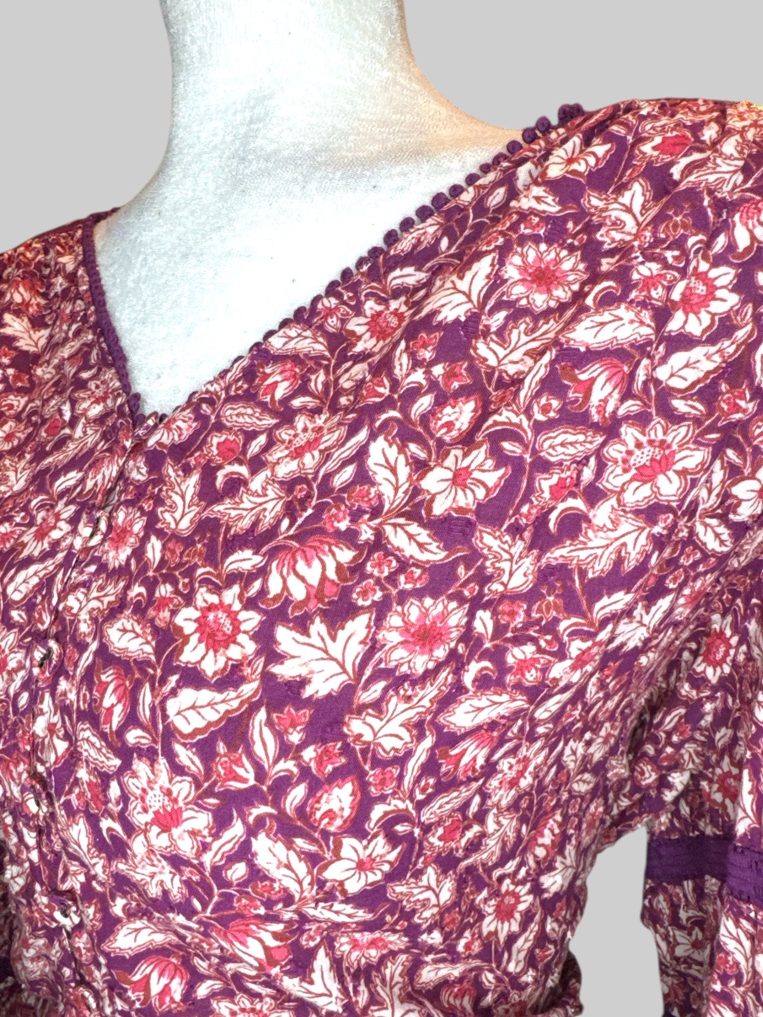 1X vintage purple top with white and pink florals and buttons