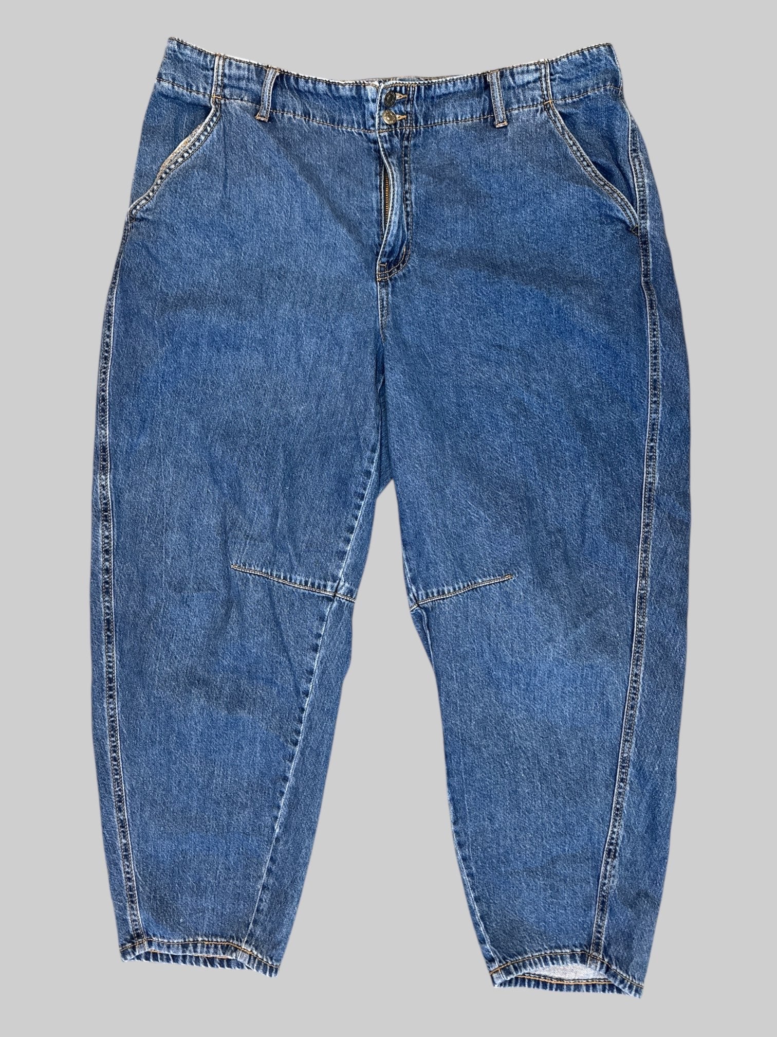 0X dark wash barrel jeans