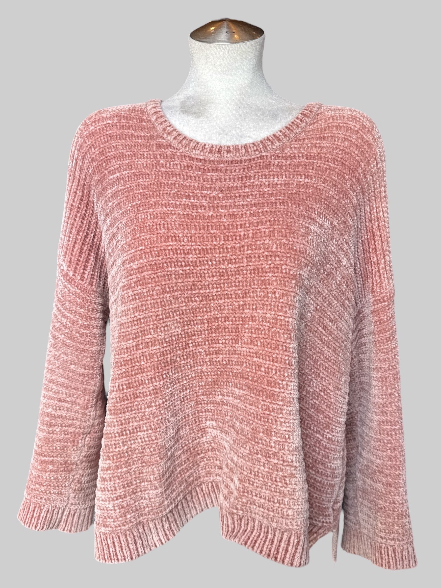 3X light pink velour knit sweater