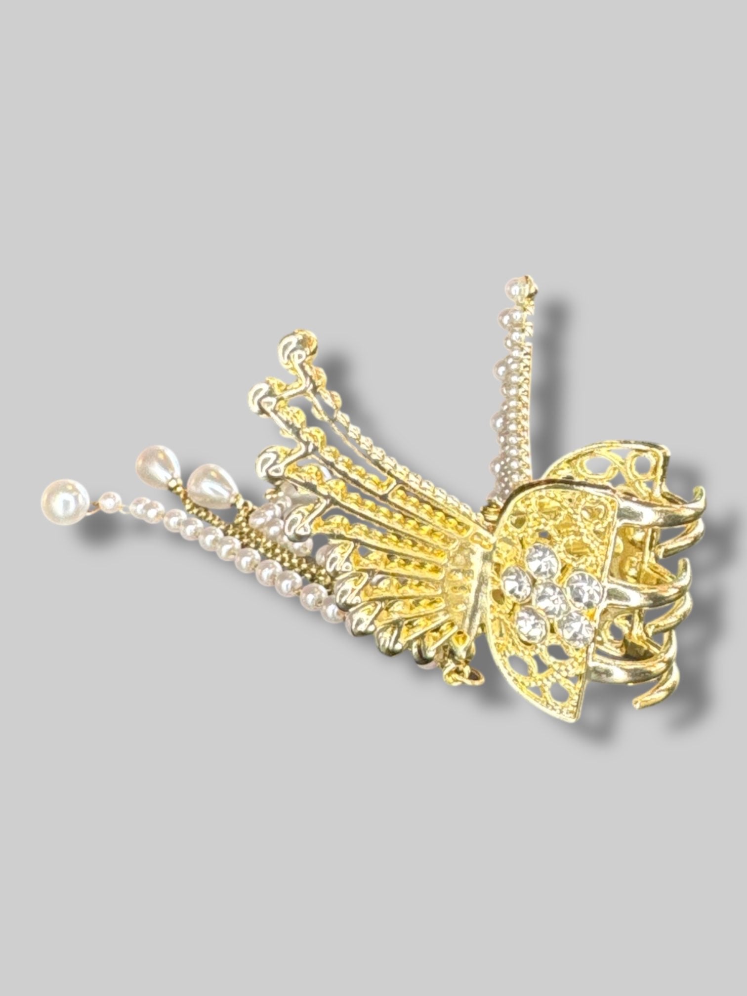 gold color and faux pearl angel wings hair clip