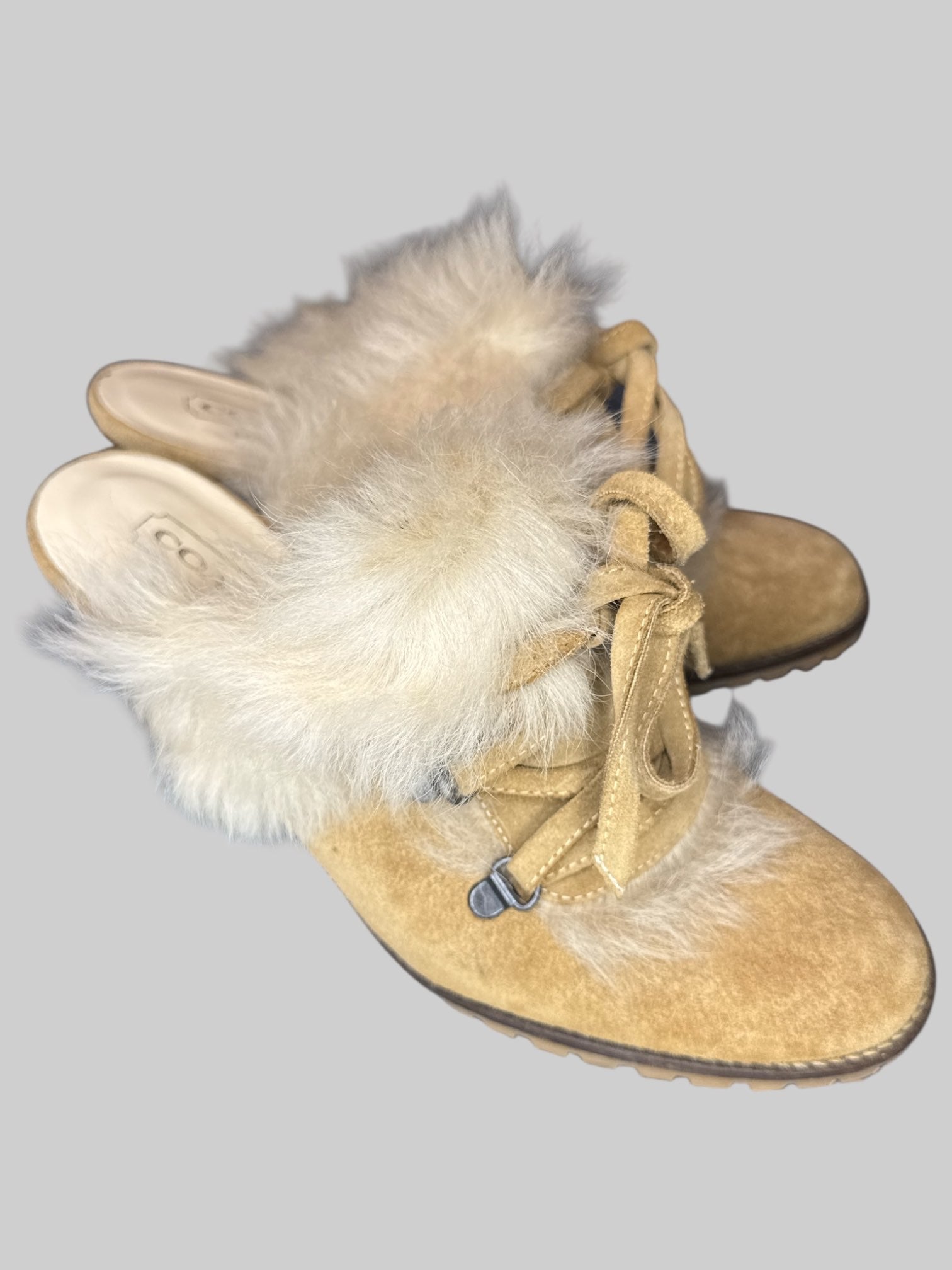Size 7.5 Vintage Coach boot heel with fur