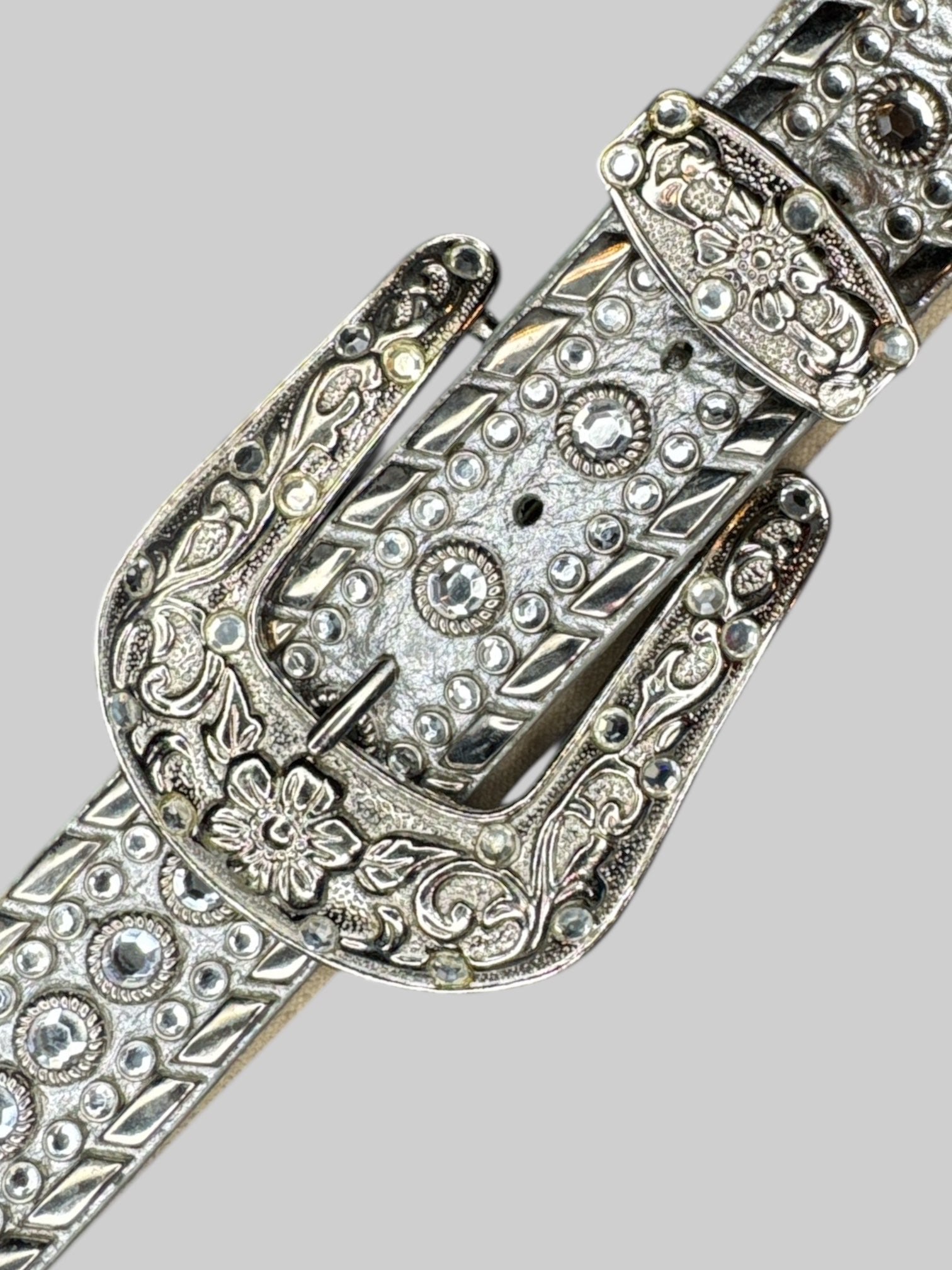 Vintage silver tone belt with reflective studs and beautiful belt buckle
