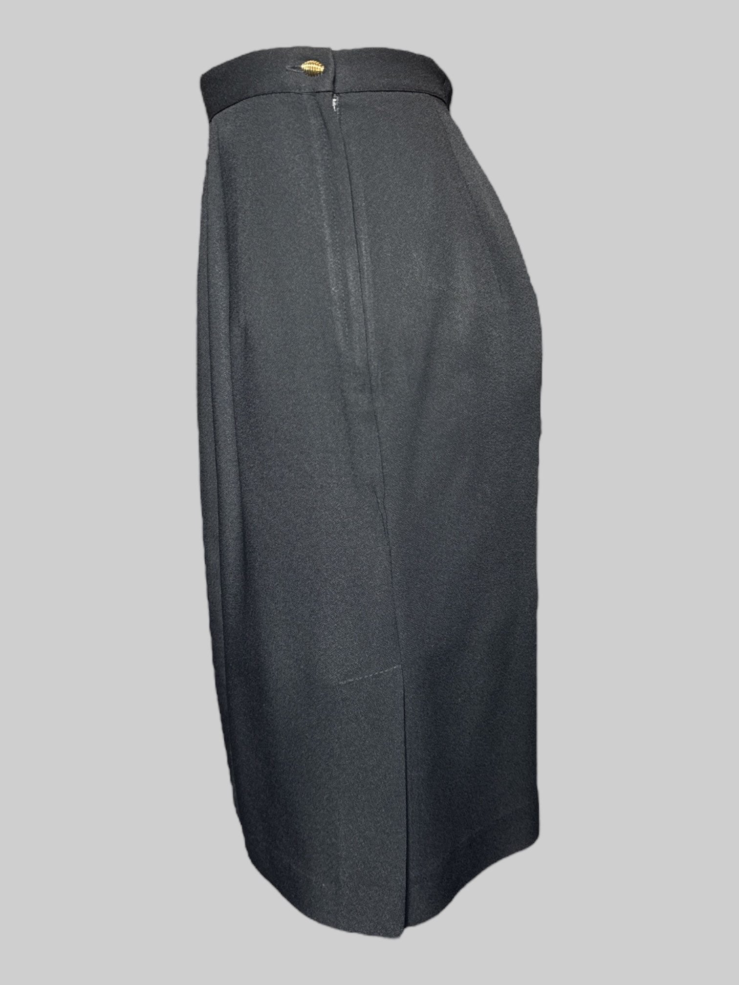 M vintage black skirt with side zipper