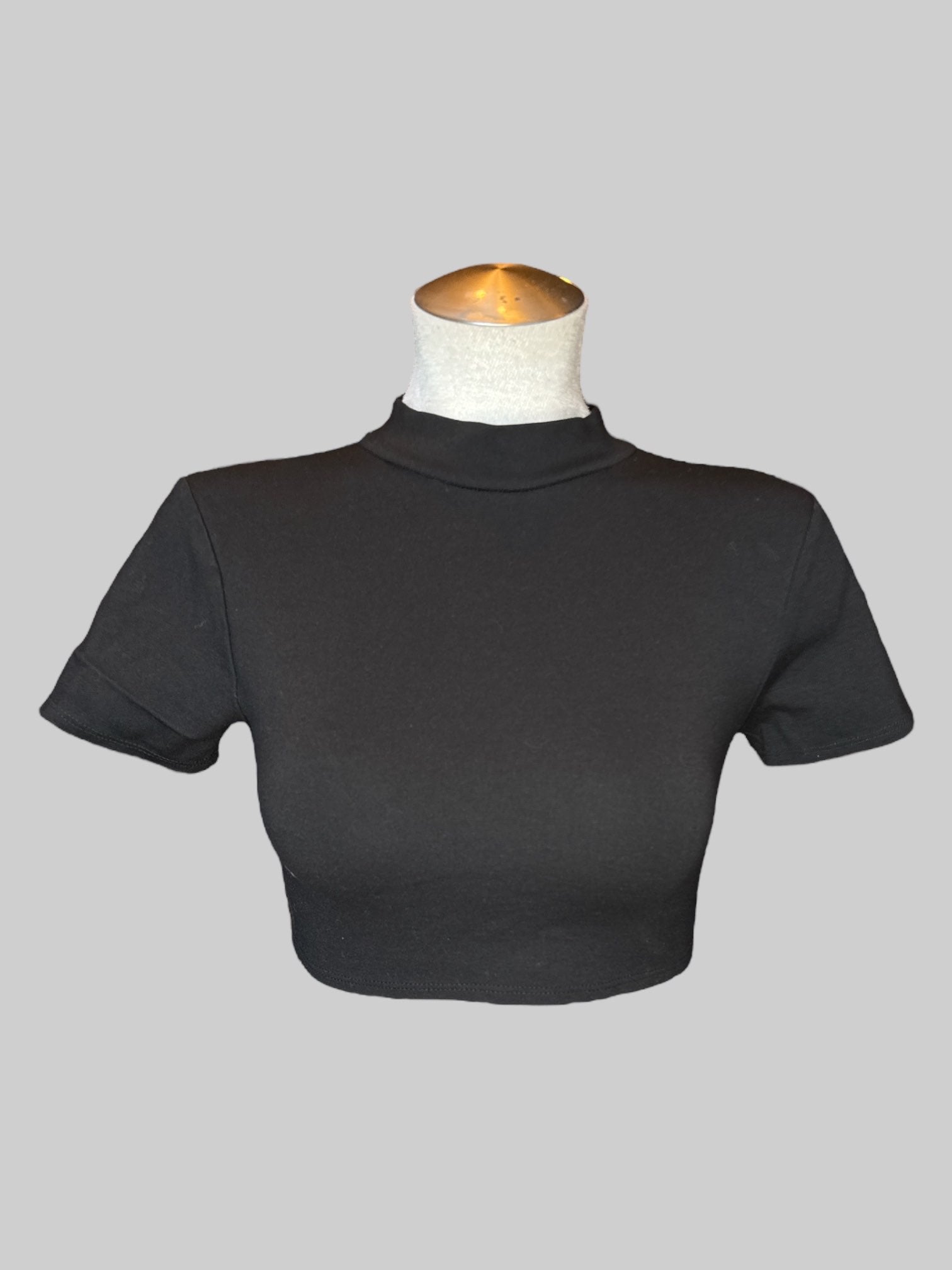 S Black crop top with mock neck and keyhole back