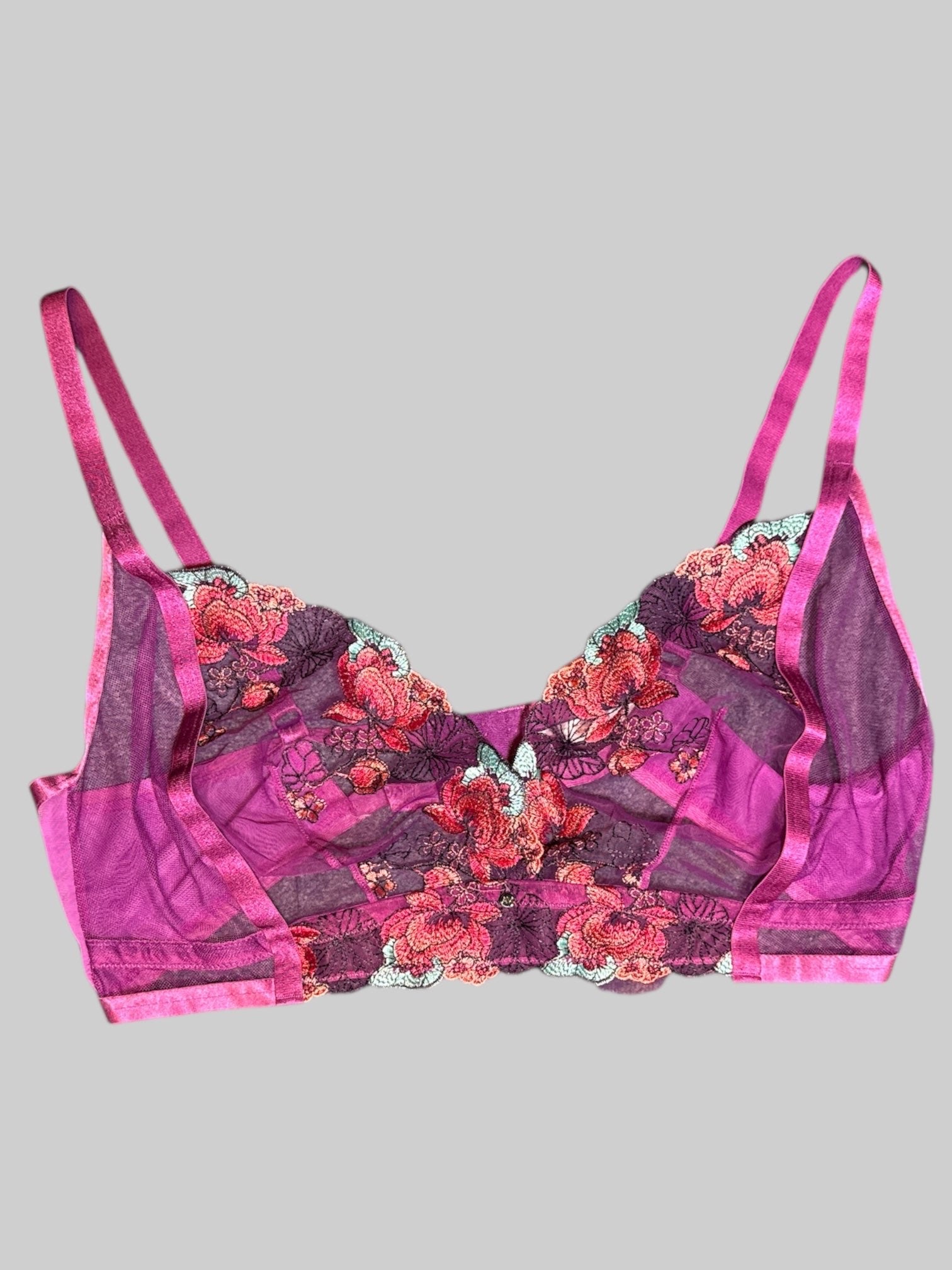 4X Magenta bralette with lots of beautiful embroidery