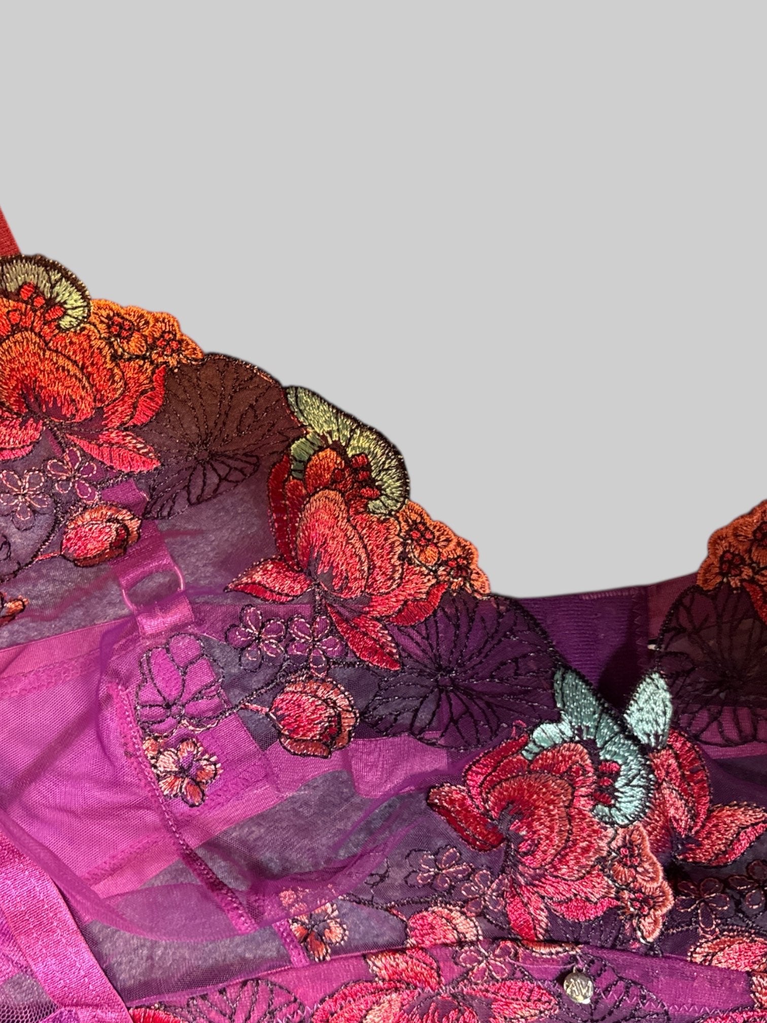 4X Magenta bralette with lots of beautiful embroidery