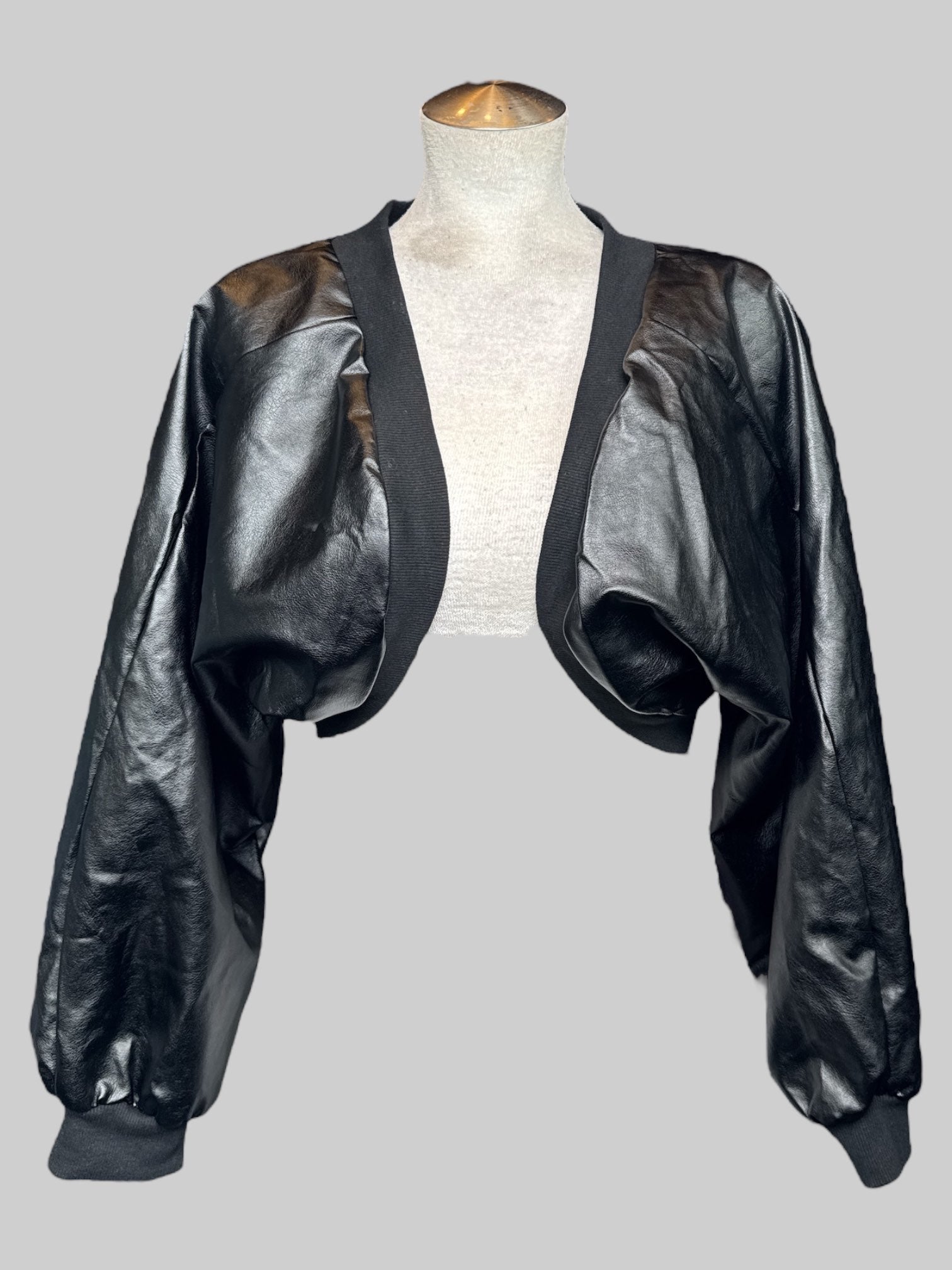 2X black pleather cropped jacket