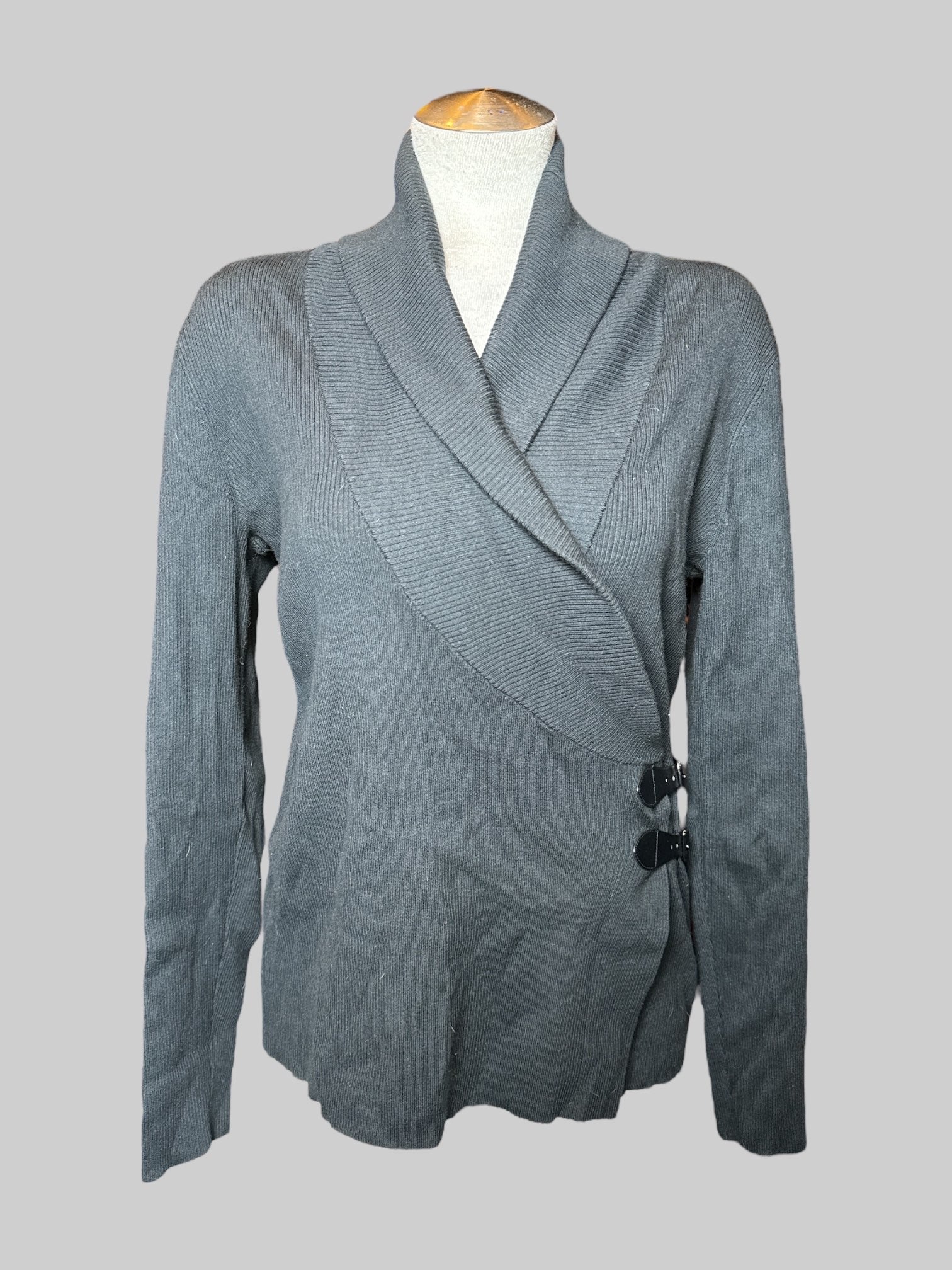 L black ribbed texture wrap sweater with buckles on side