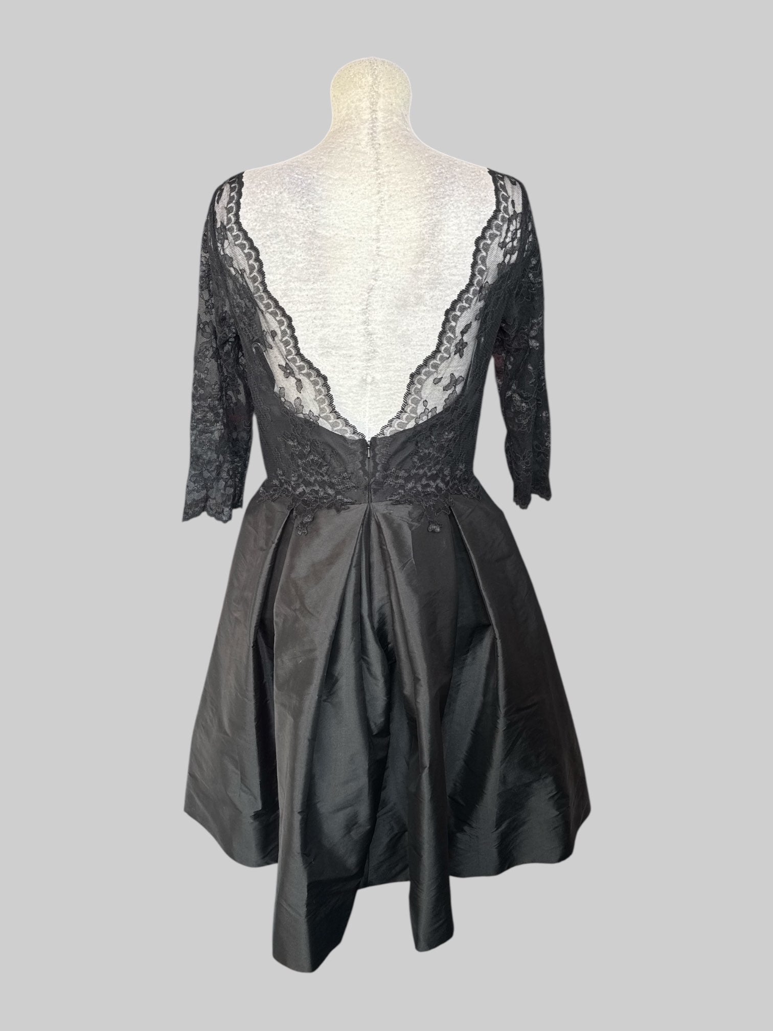 L vintage black beautiful dress with floral lace top and puffy pleated bottom, with open back