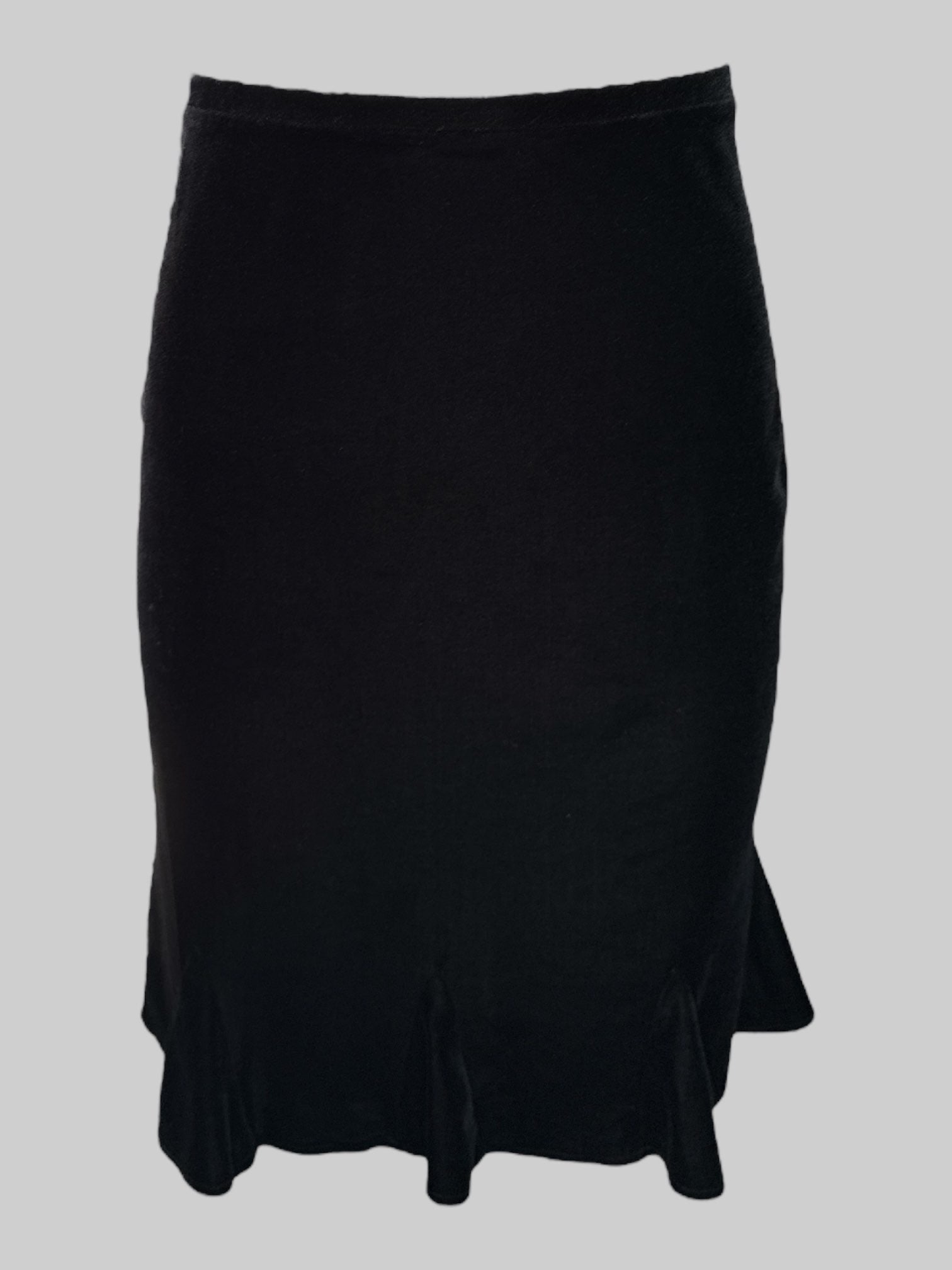 L black velvet skirt with flowy bottom