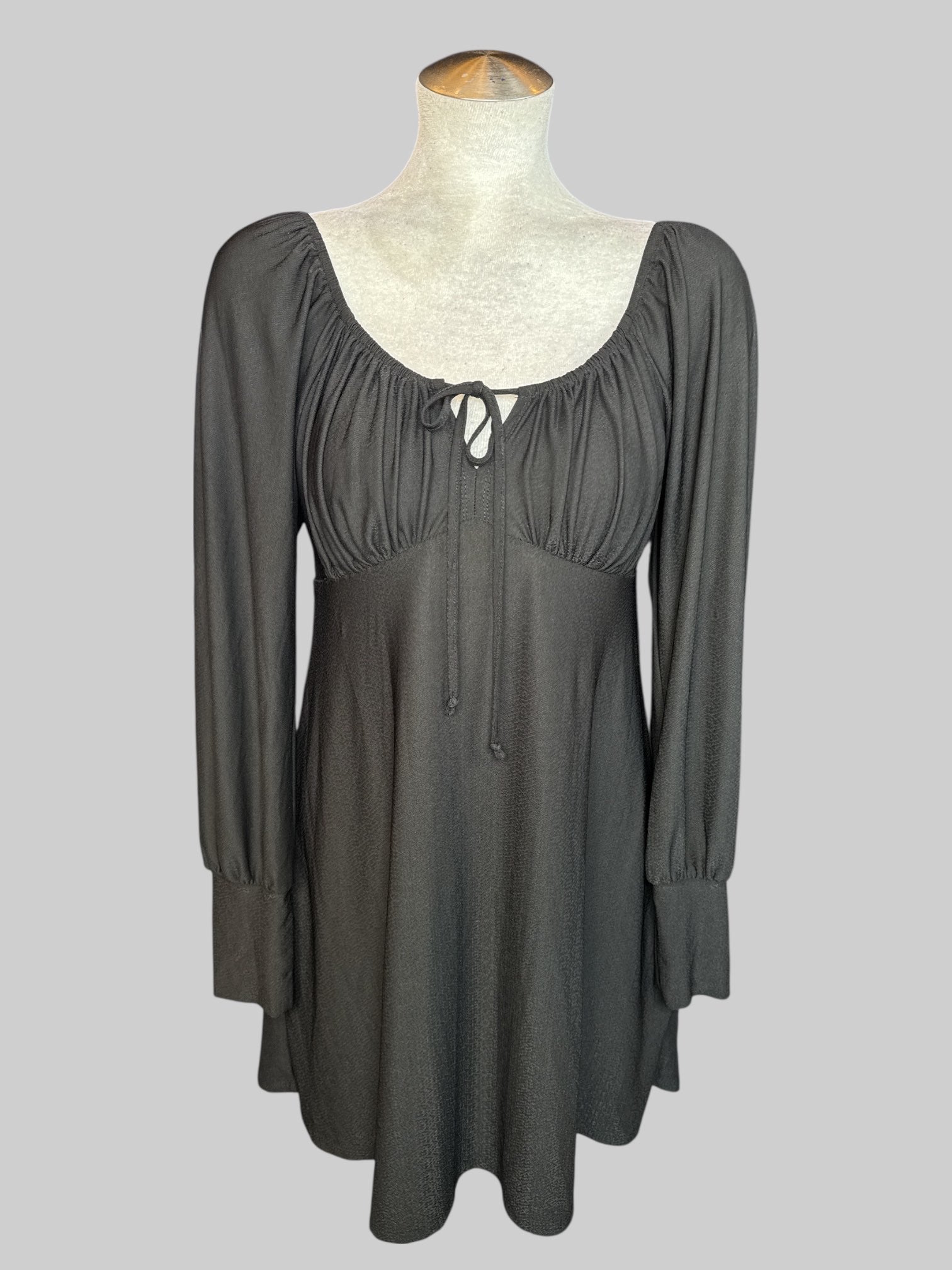 XL vintage black, long sleeve dress with stretchy neckline, tie on front, and long cuffs
