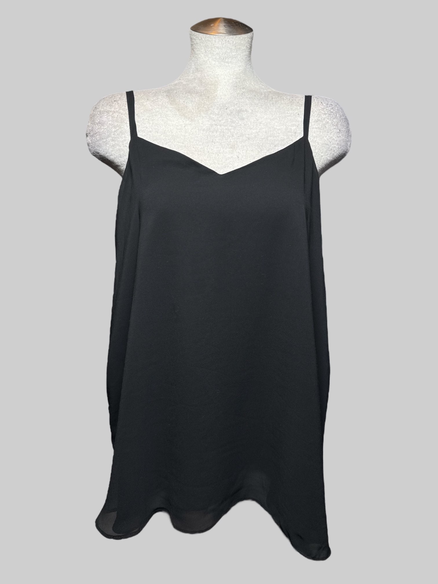 2X black flowy layered sleeveless top