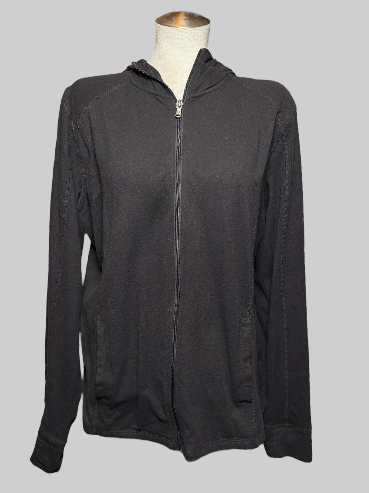 2X black zip up workout hoodie