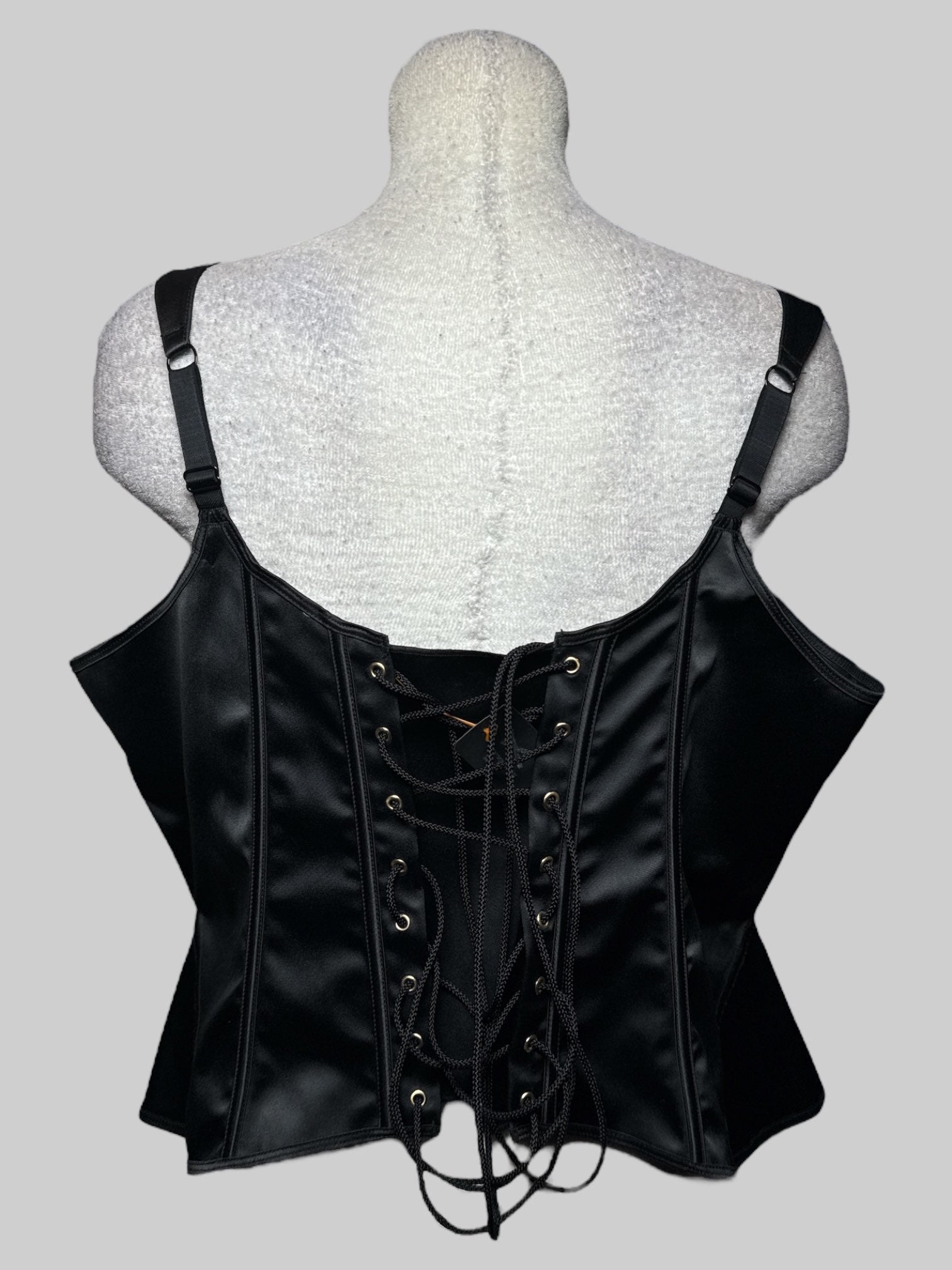 4X black corset style top with boning