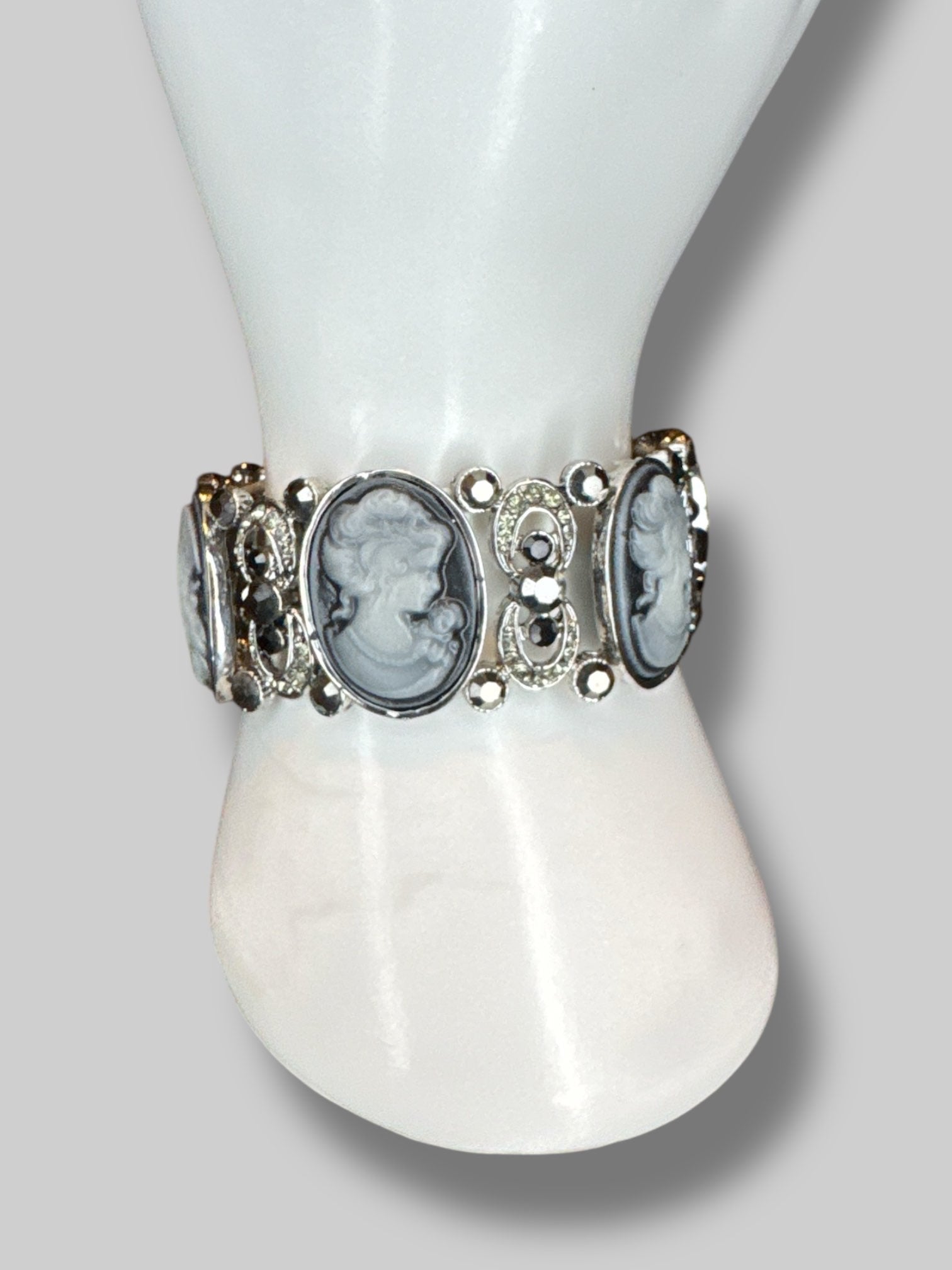 Silver and black cameo bracelet