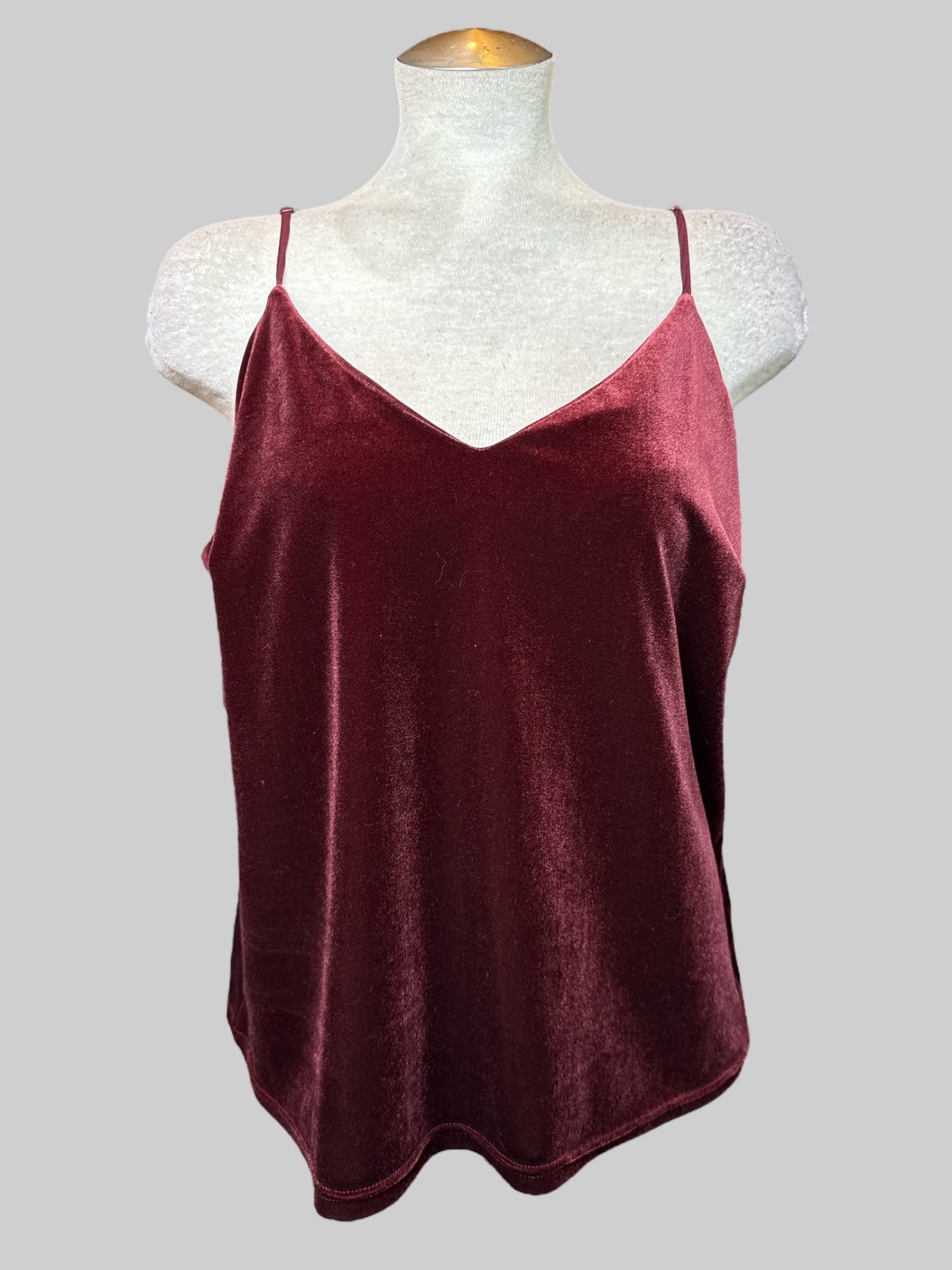 1X maroon velvet tank top with adjustable straps
