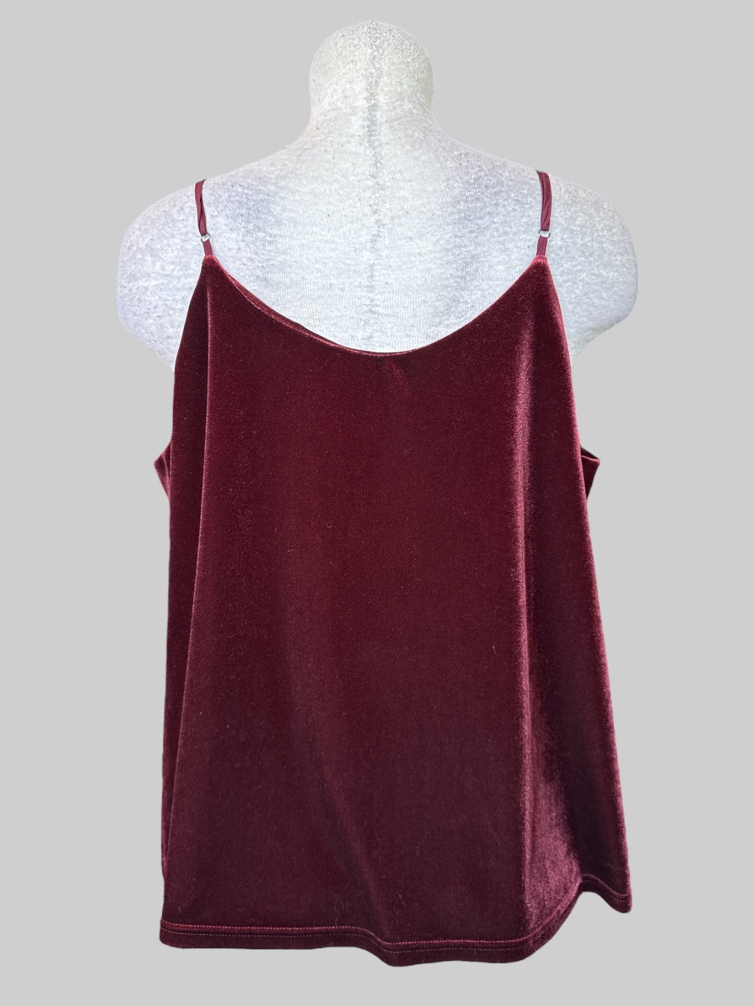 1X maroon velvet tank top with adjustable straps