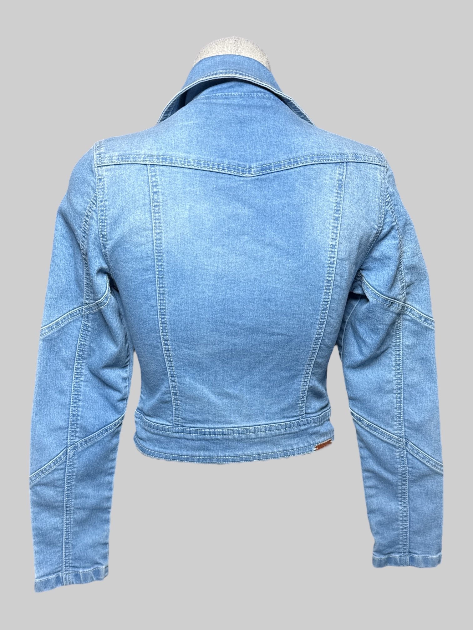M light blue denim jacket with zippers