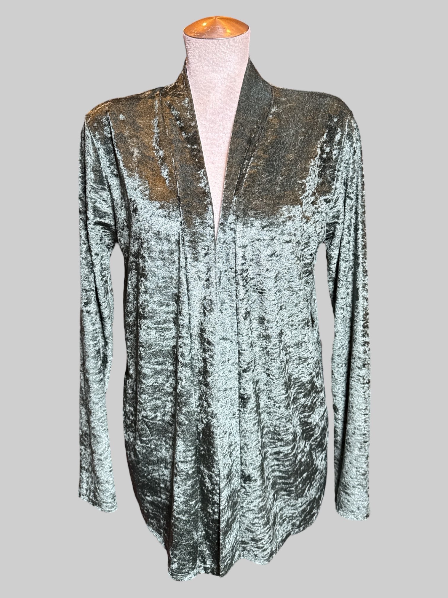 0X Dark green, crushed velvet cardigan with belt loops, and pockets