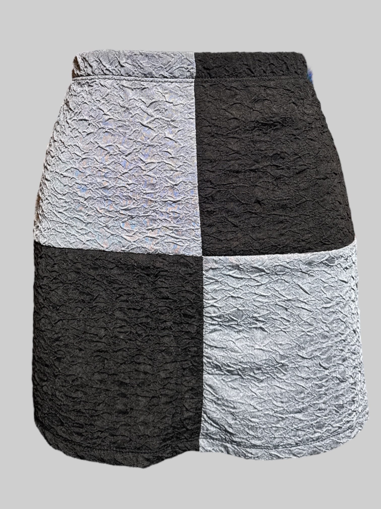 S black and gray textured paneled stretchy skirt