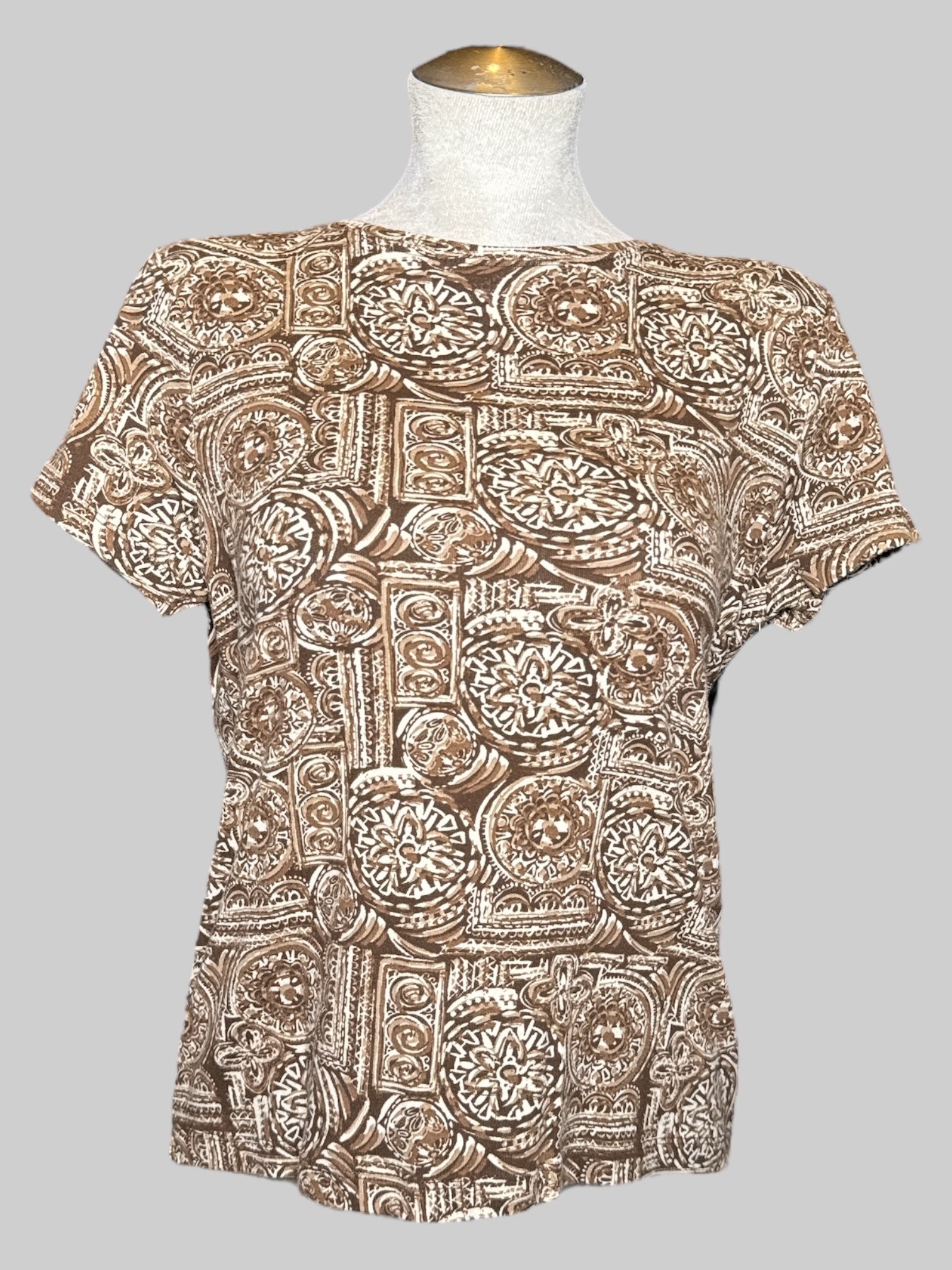 L NWT petite brown and white geometric pattern t shirt